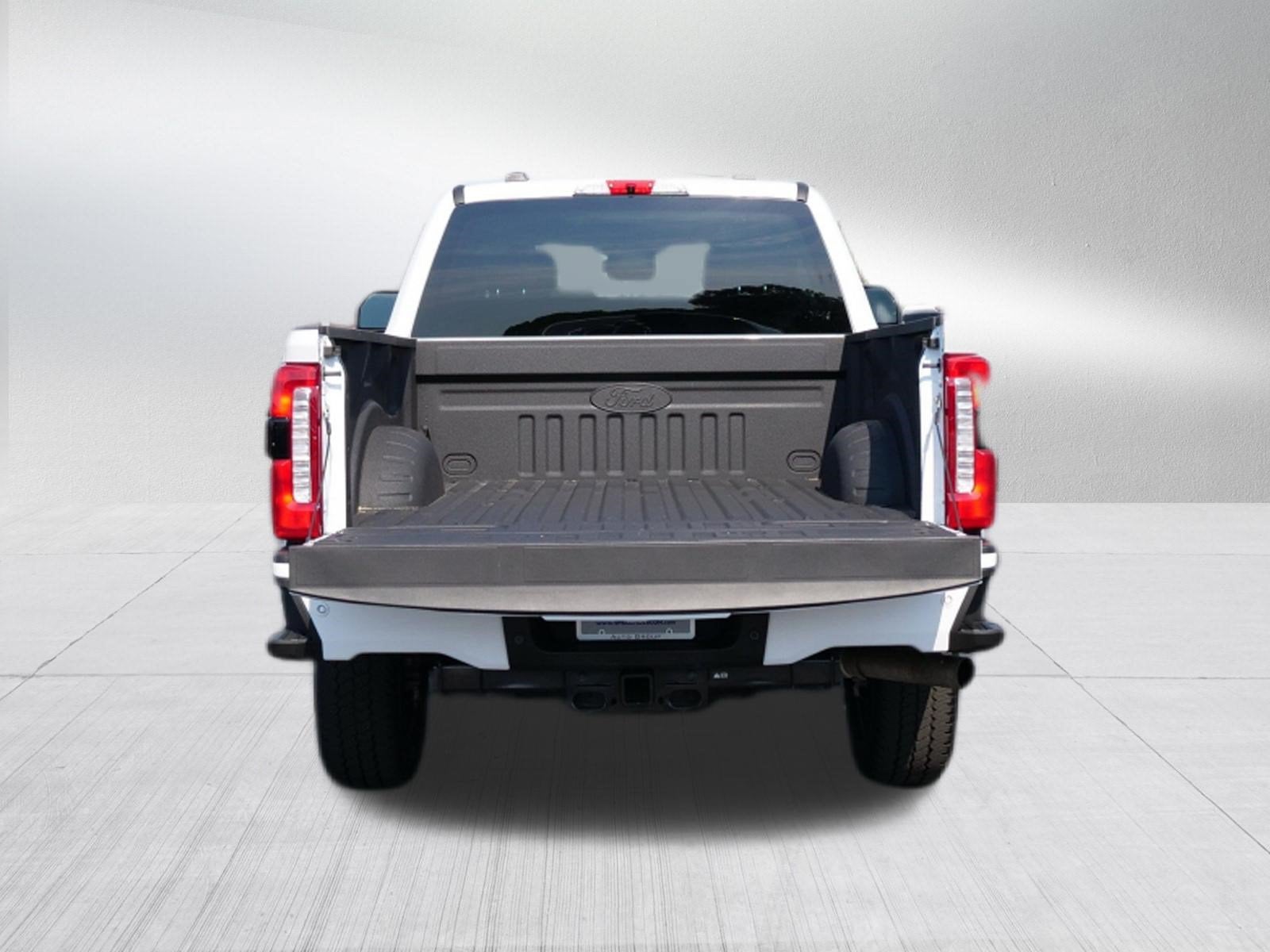 2025 Ford Super Duty F-350 SRW Base