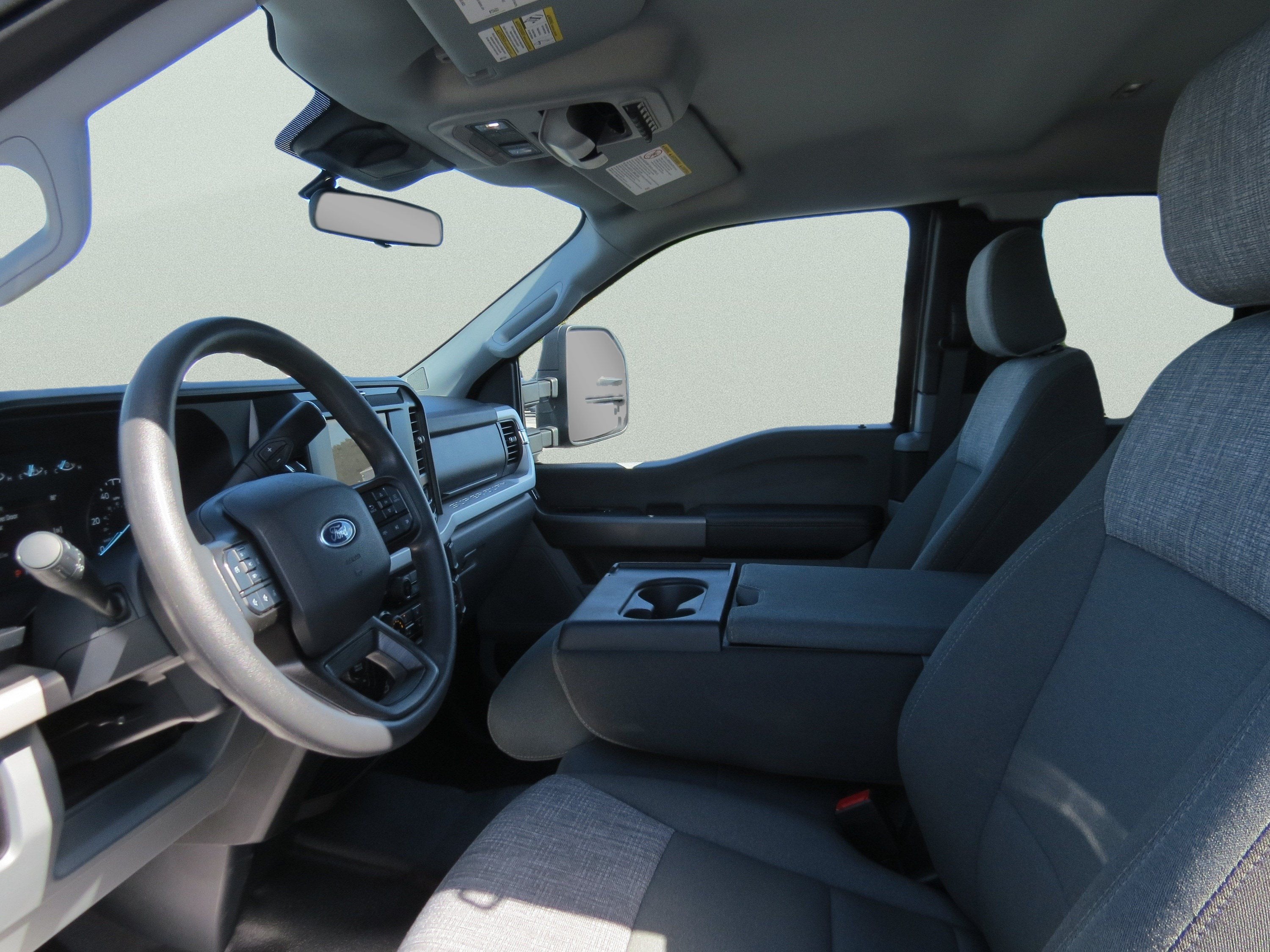 2025 Ford Super Duty F-350 SRW Base