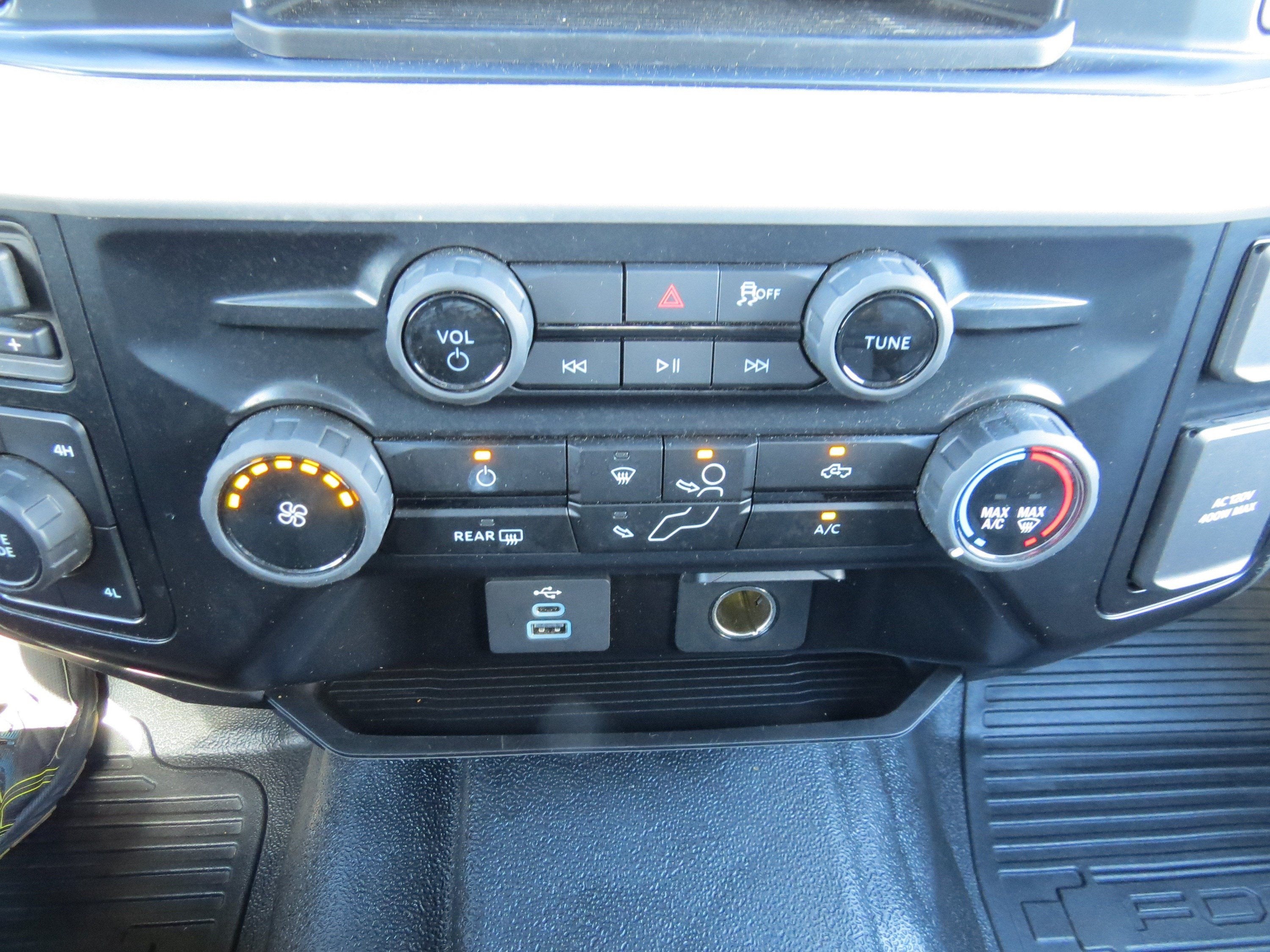 2025 Ford Super Duty F-350 SRW Base
