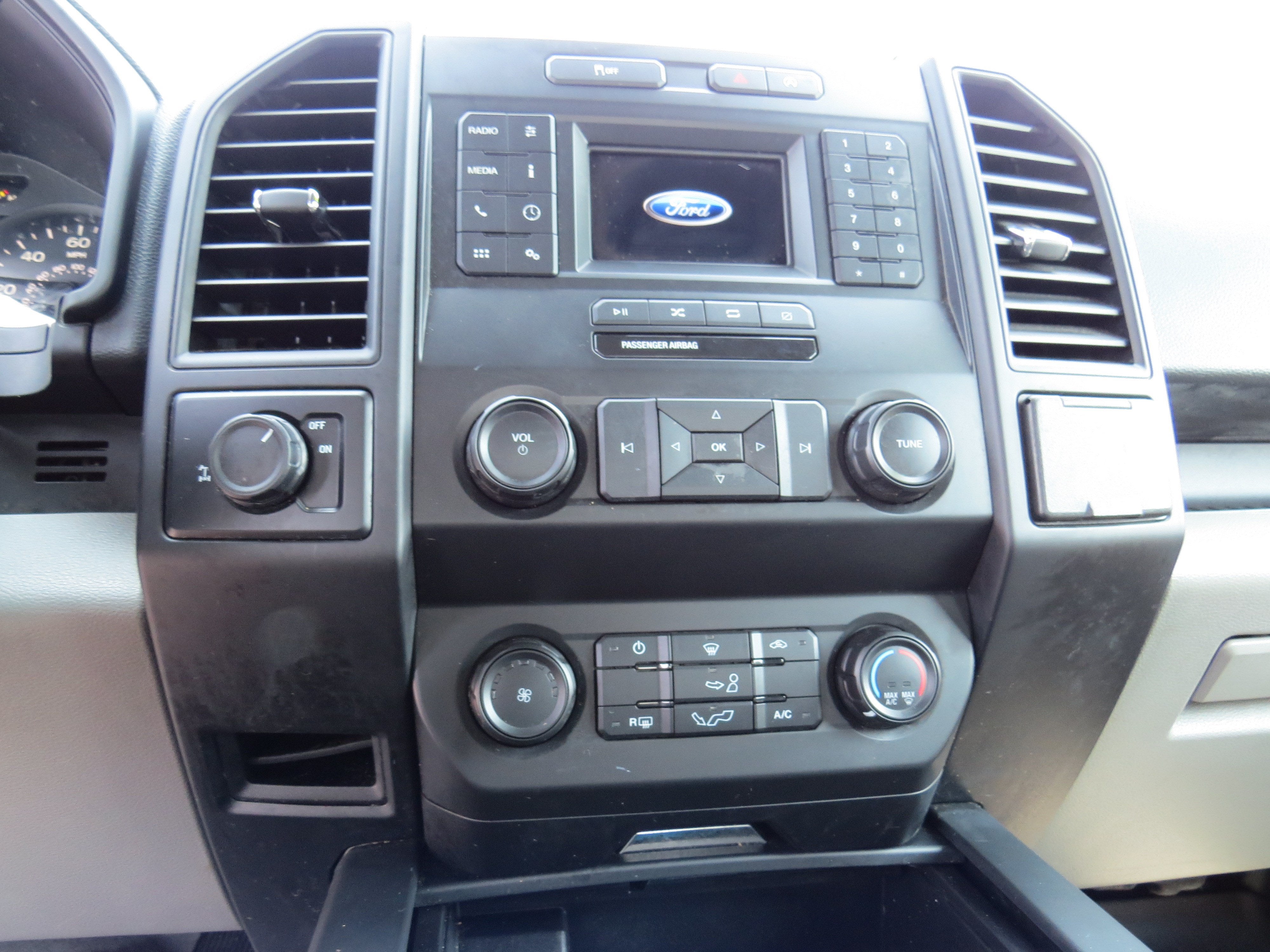 2019 Ford F-150 Base