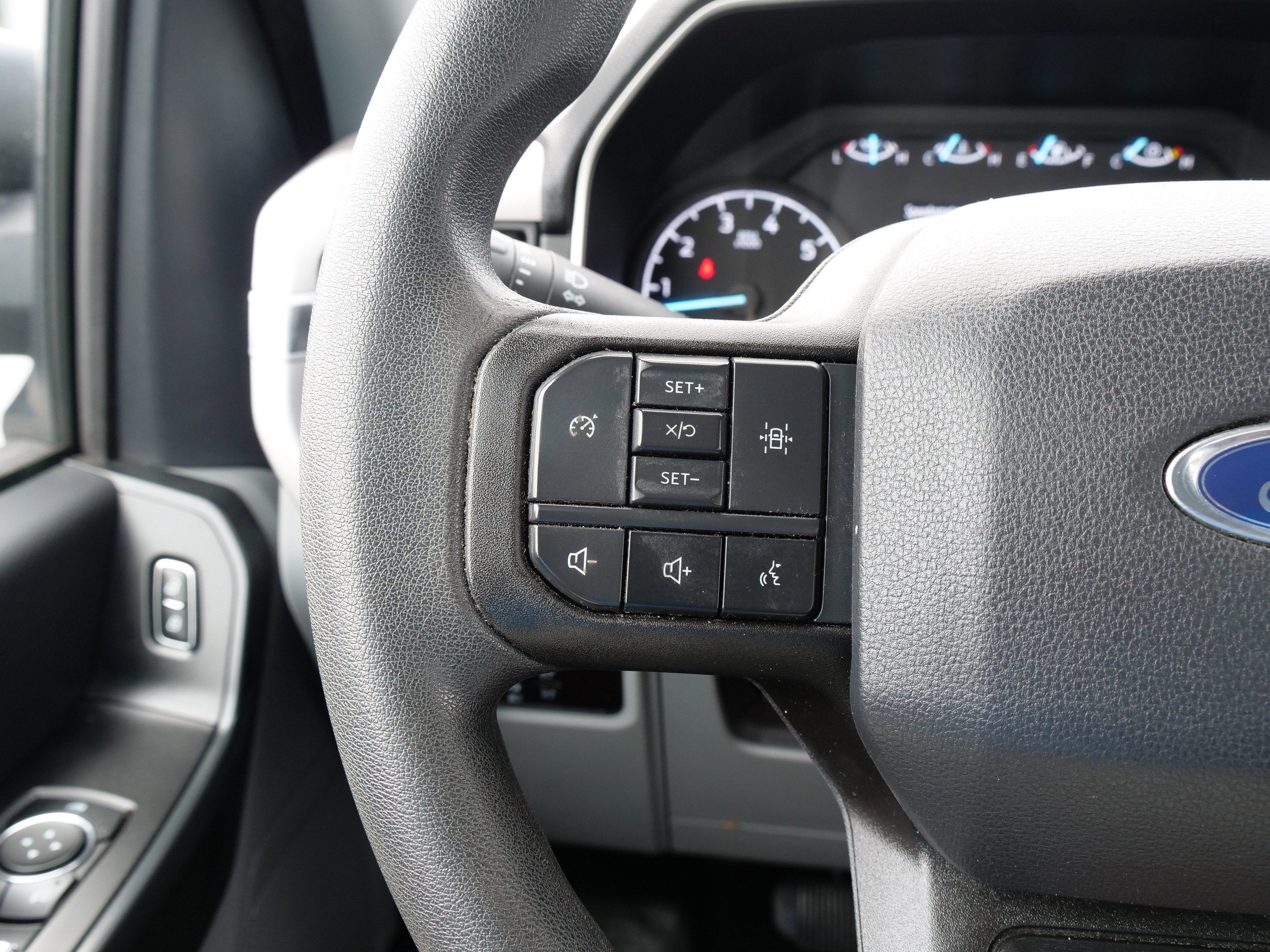 2023 Ford F-150 Base