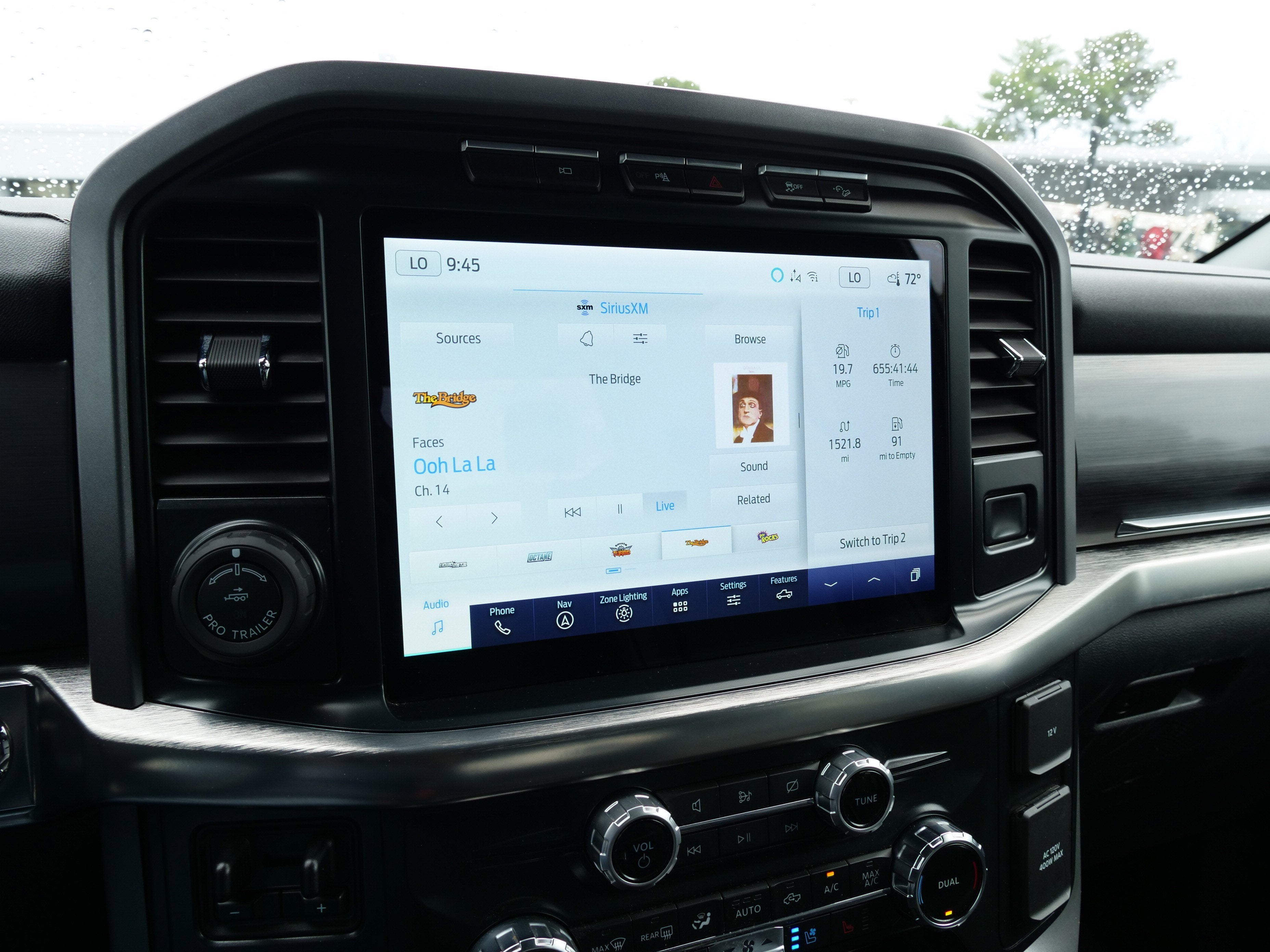 2022 Ford F-150 Base
