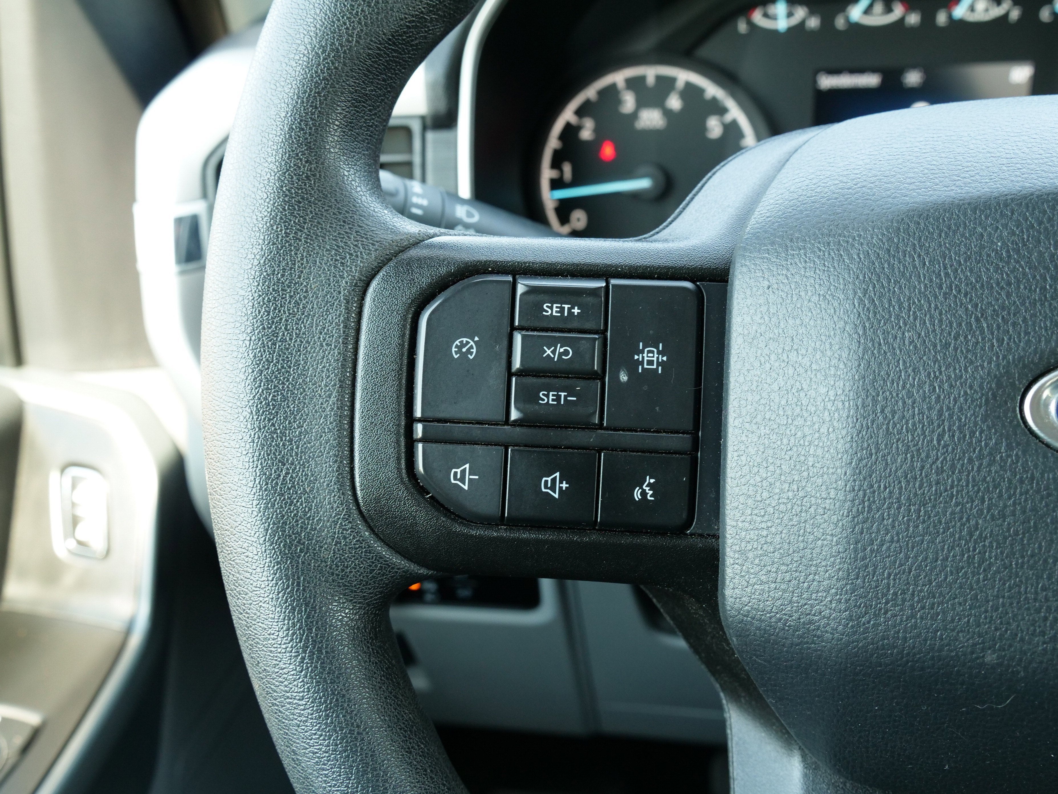 2023 Ford F-150 Base