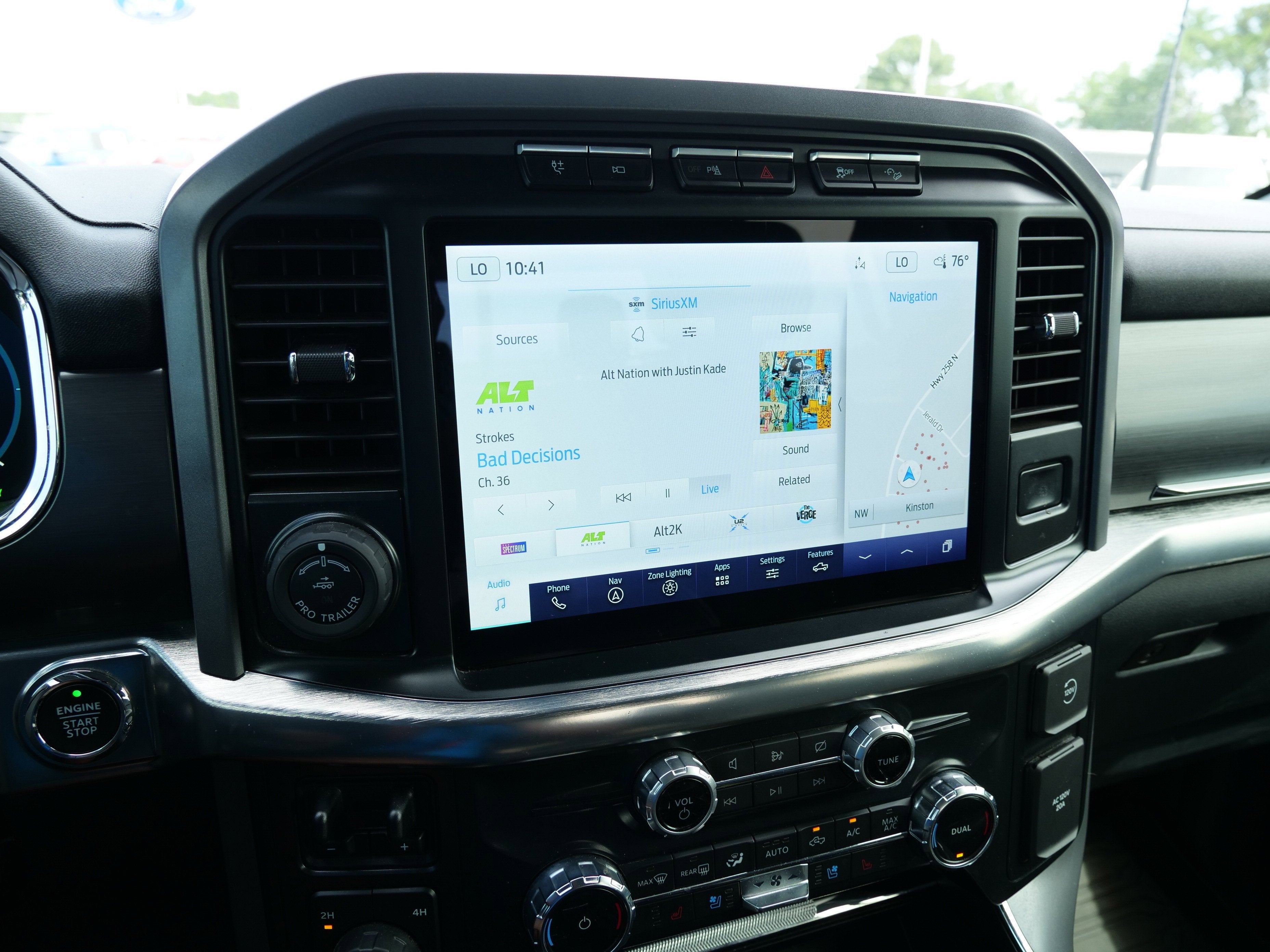 2022 Ford F-150 Base