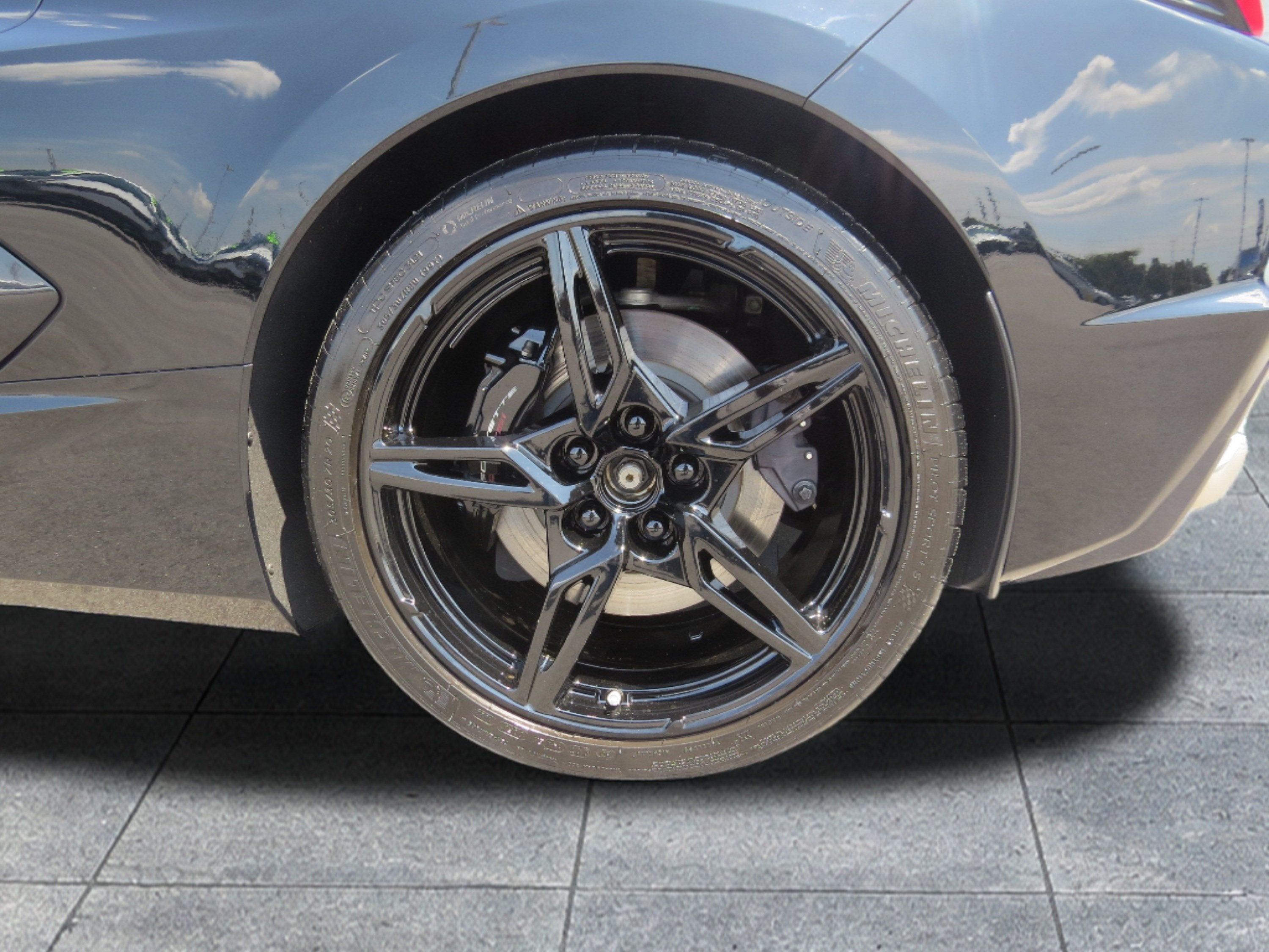 2023 Chevrolet Corvette 2LT
