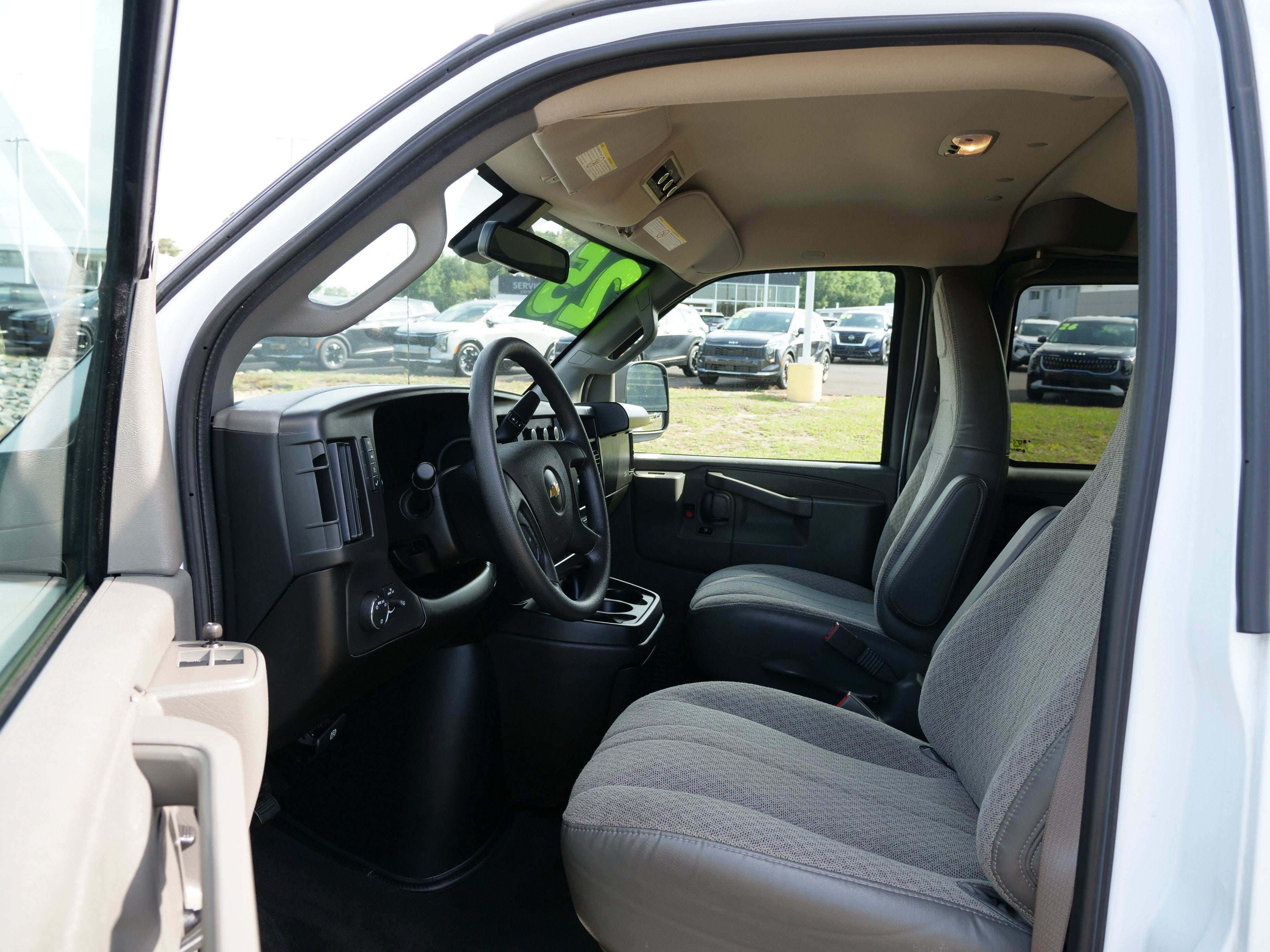 2025 Chevrolet Express Passenger LT