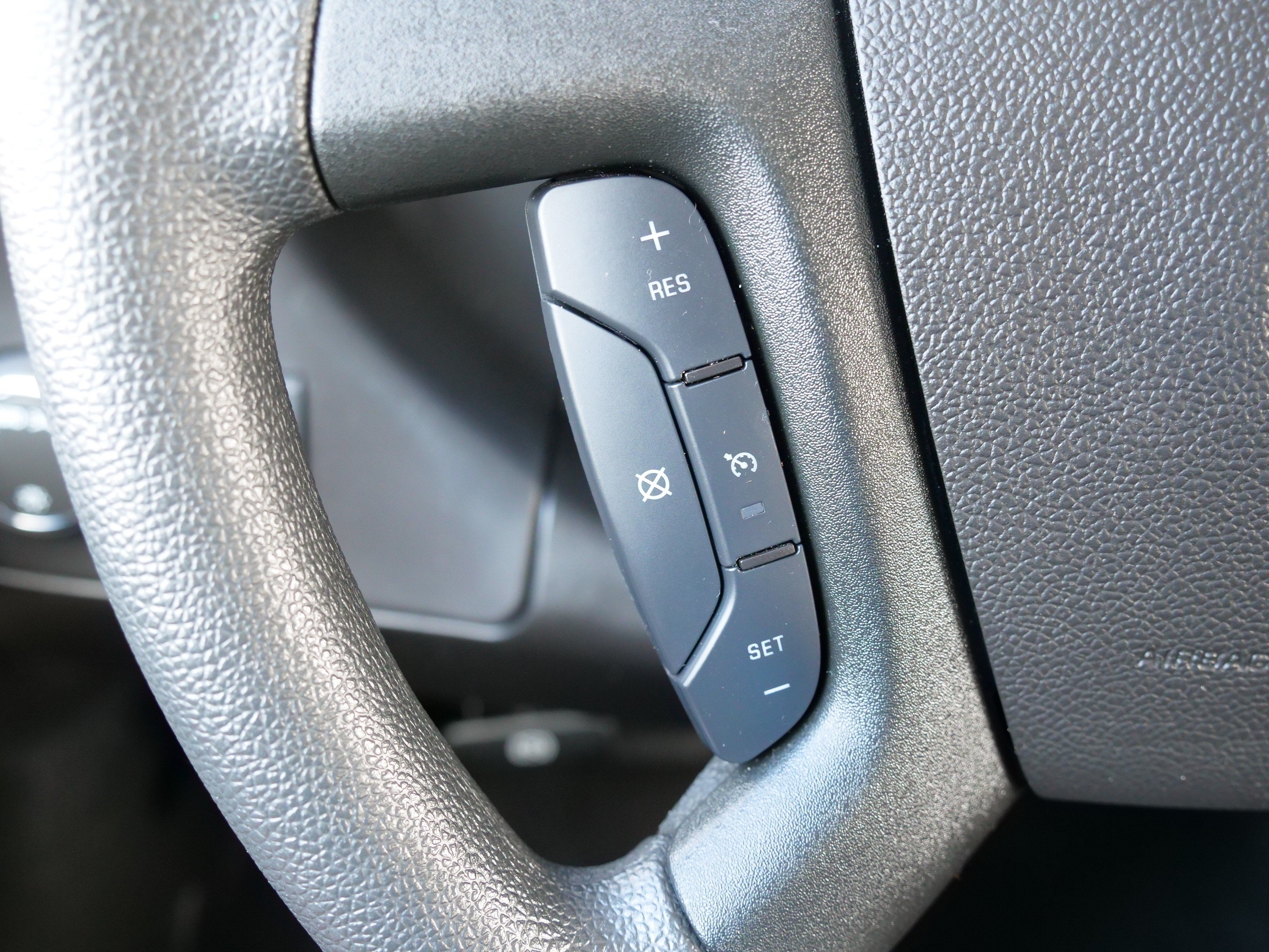 2025 Chevrolet Express Passenger LT