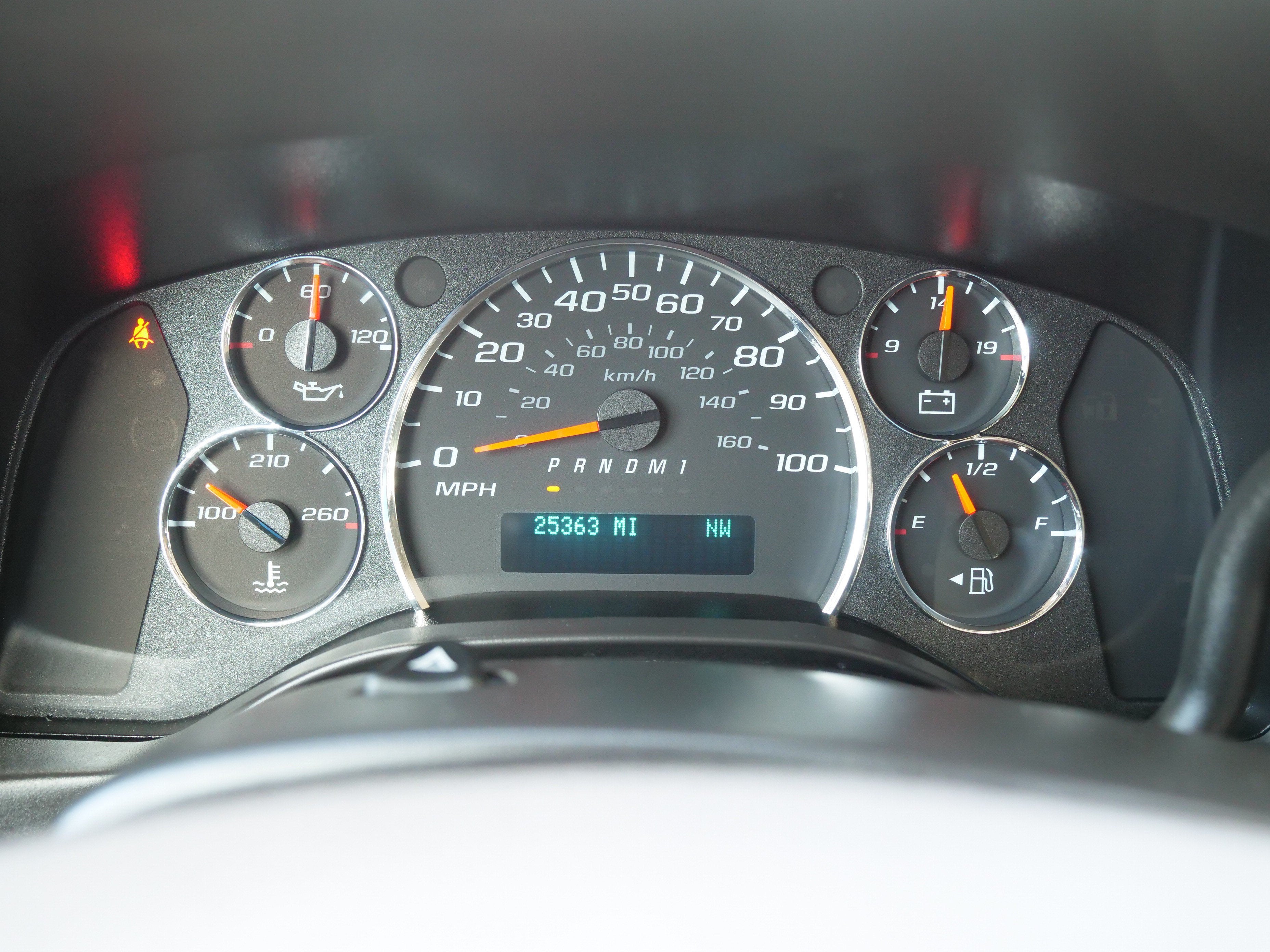 2025 Chevrolet Express Passenger LT