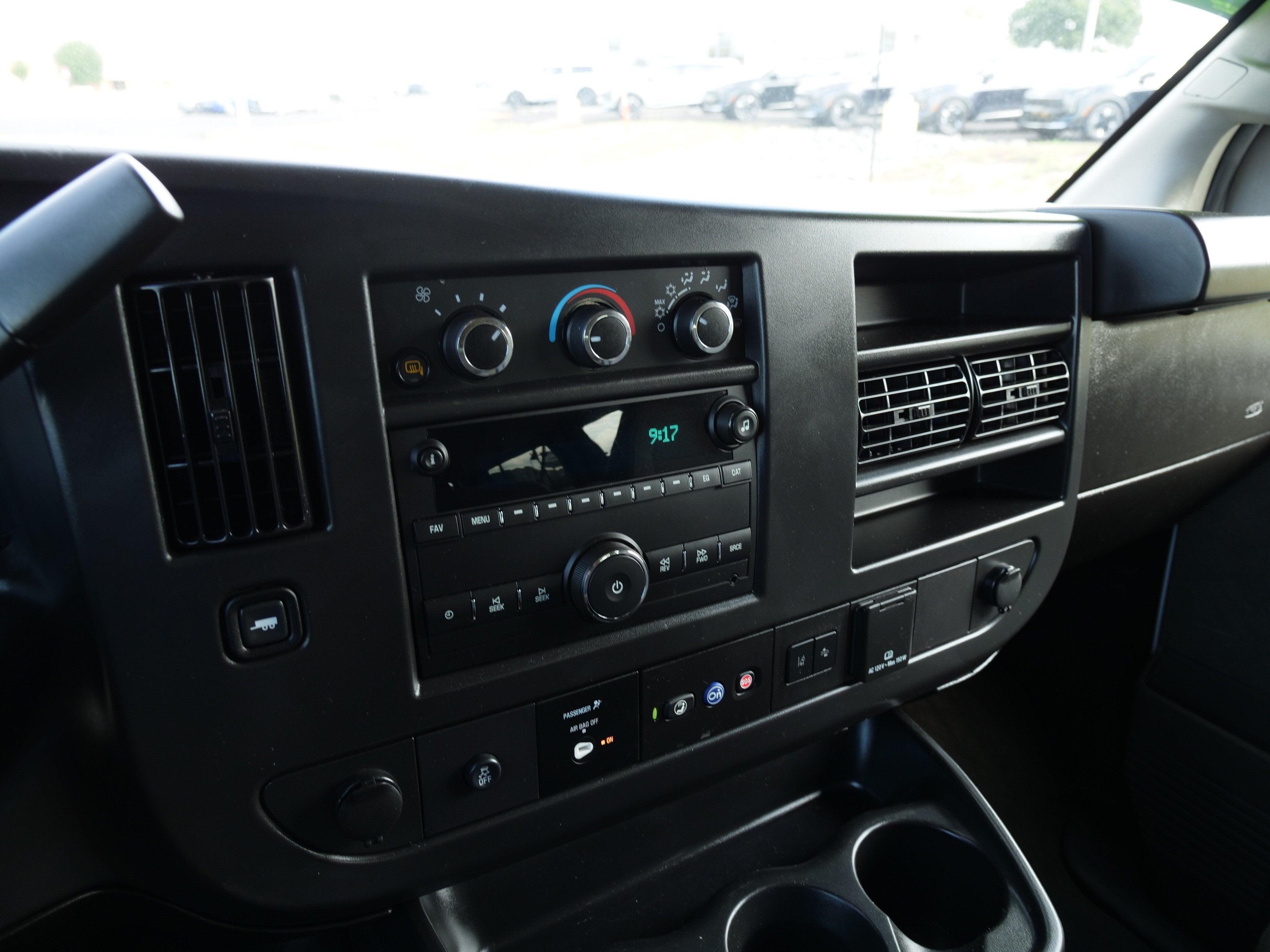2025 Chevrolet Express Passenger LT