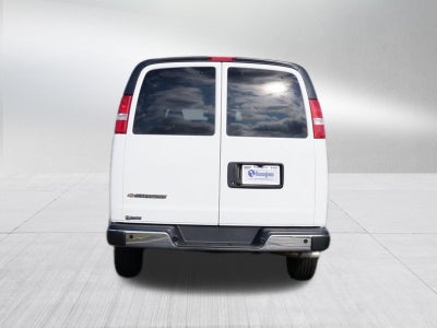 2025 Chevrolet Express Passenger LT