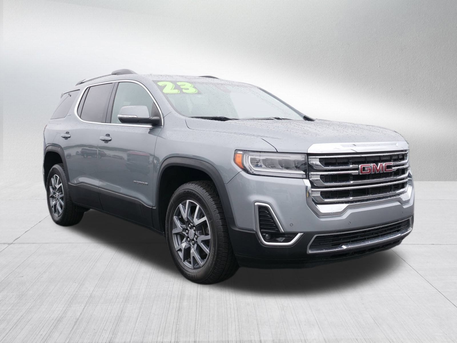2023 GMC Acadia SLT