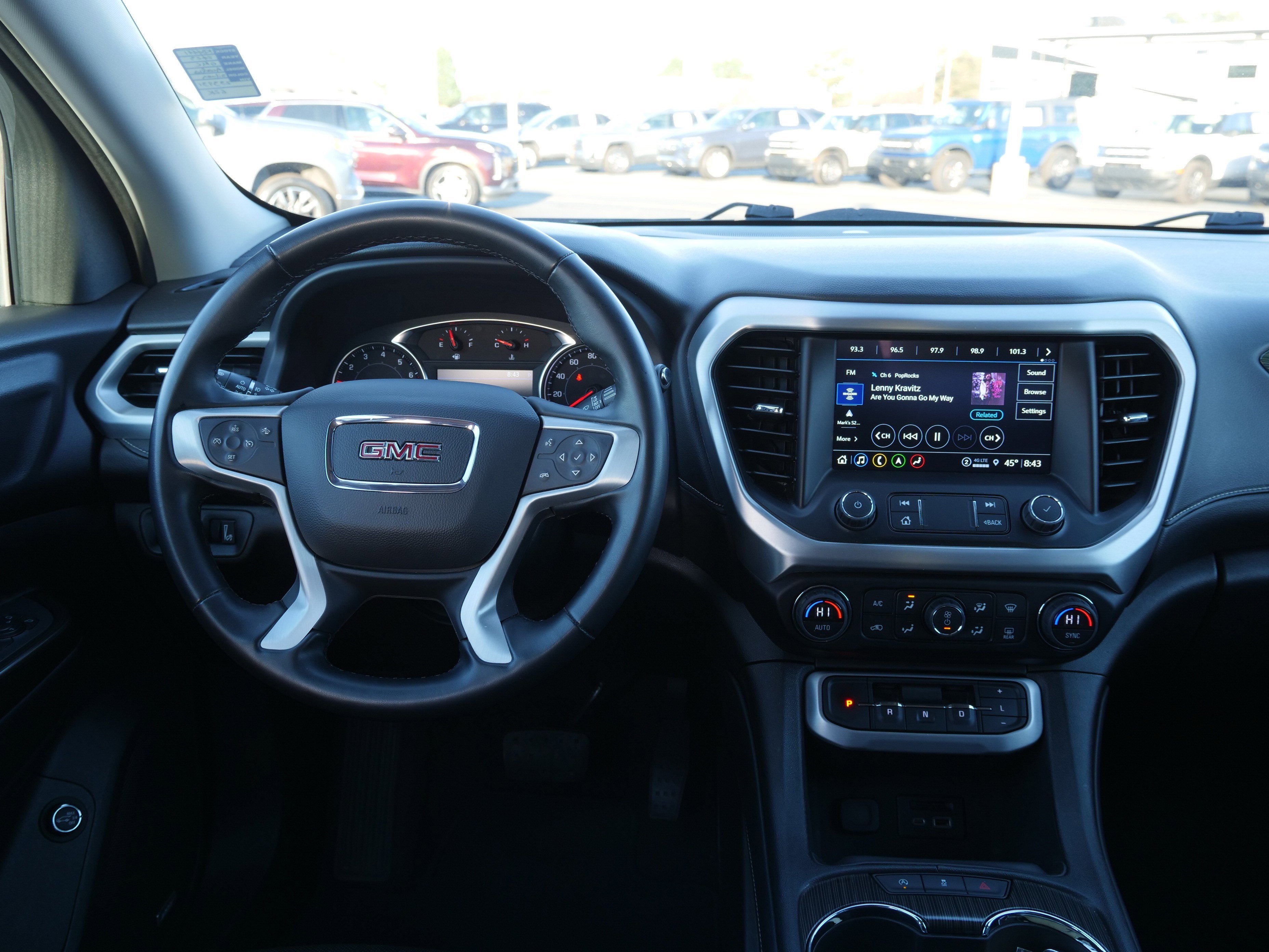 2023 GMC Acadia SLT