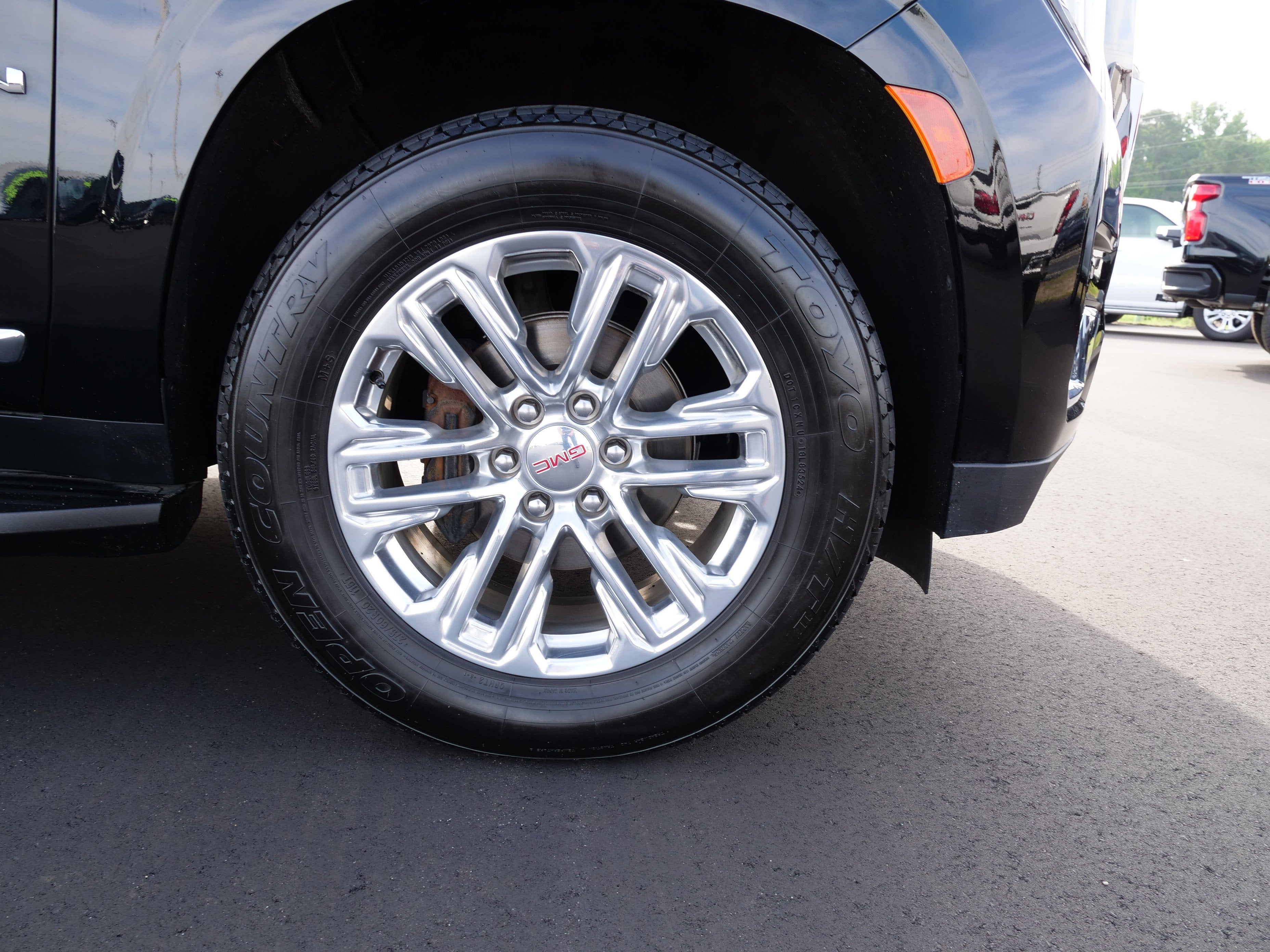2022 GMC Yukon XL SLT