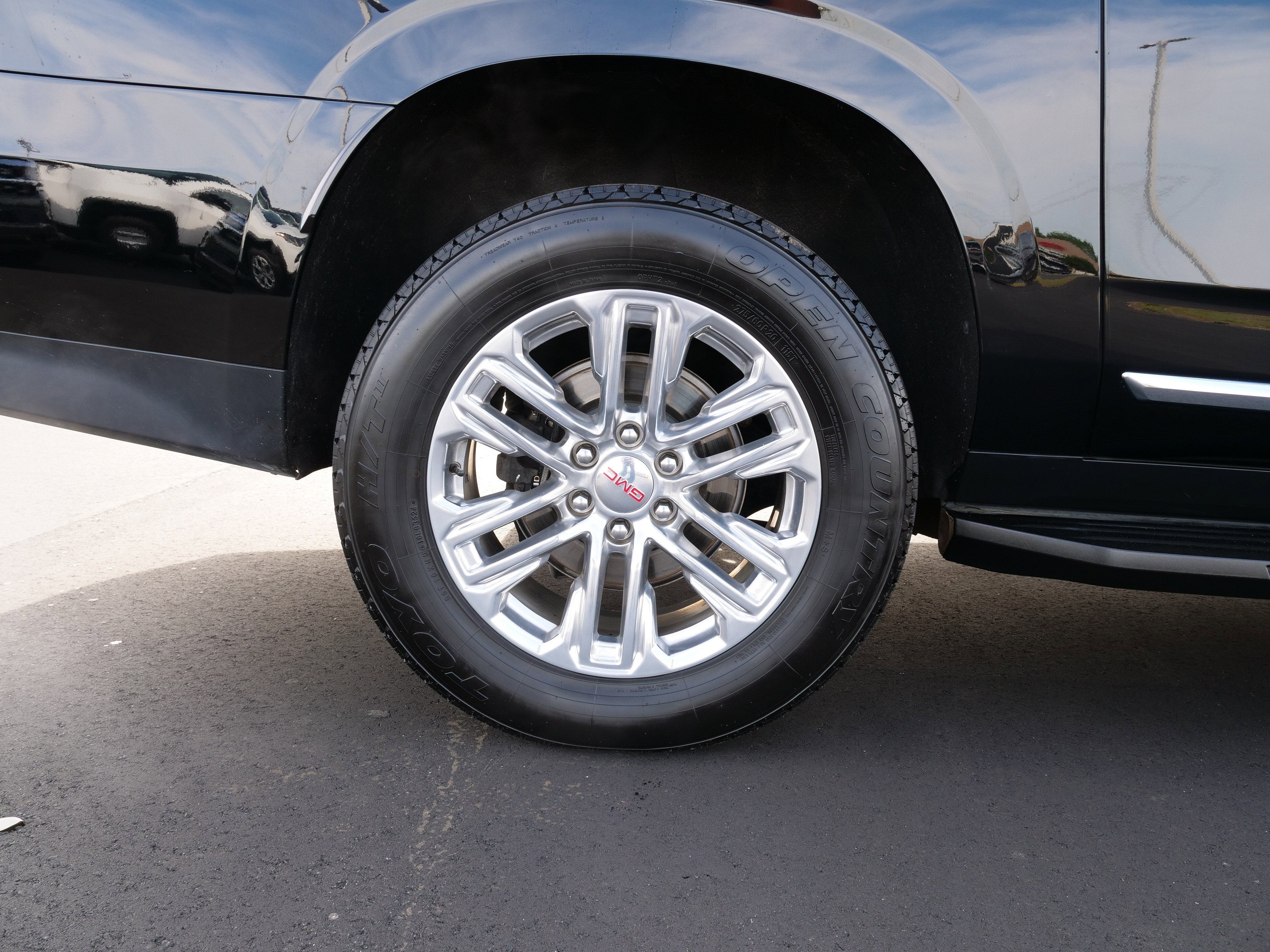 2022 GMC Yukon XL SLT