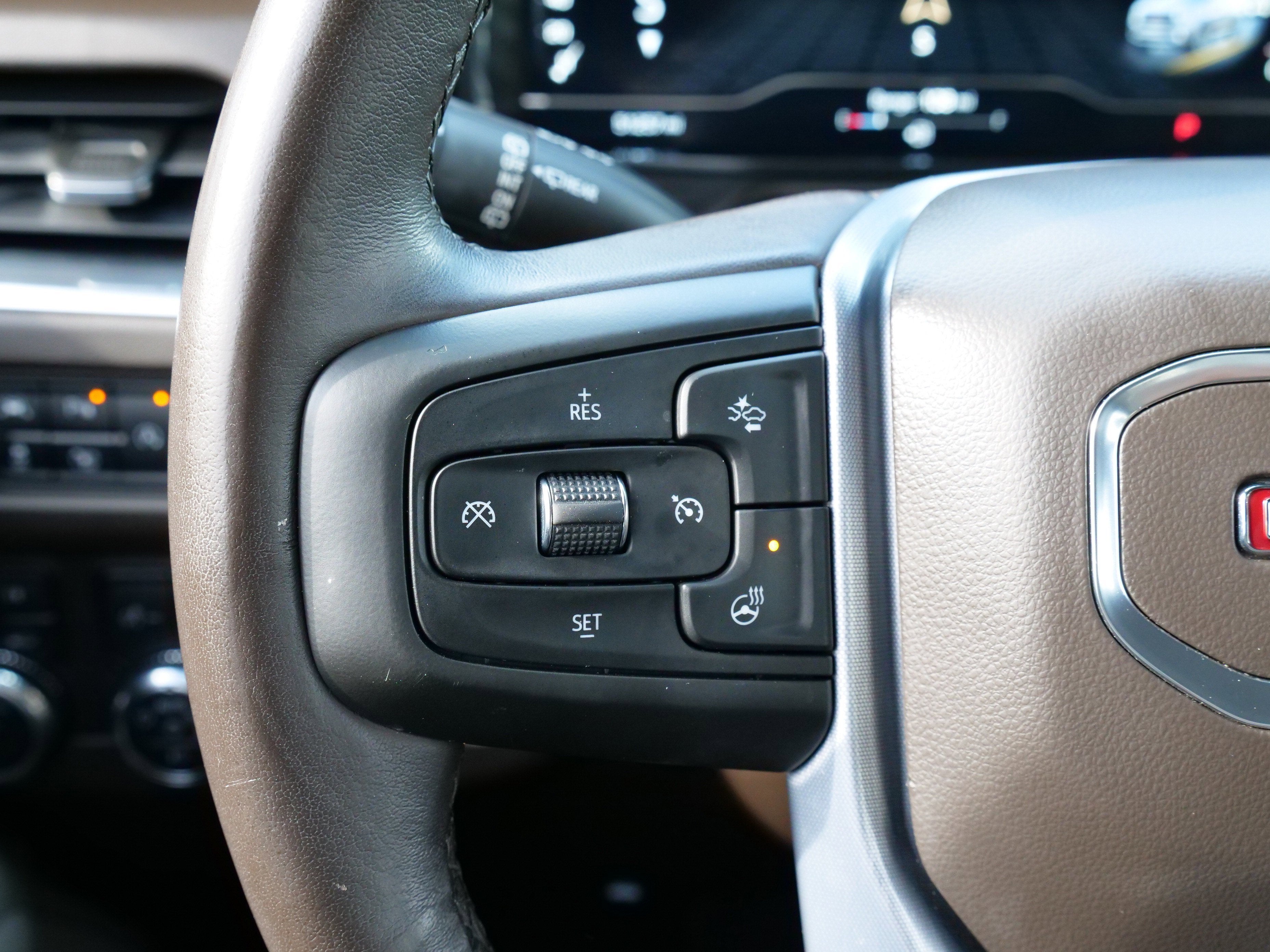 2022 GMC Yukon XL SLT