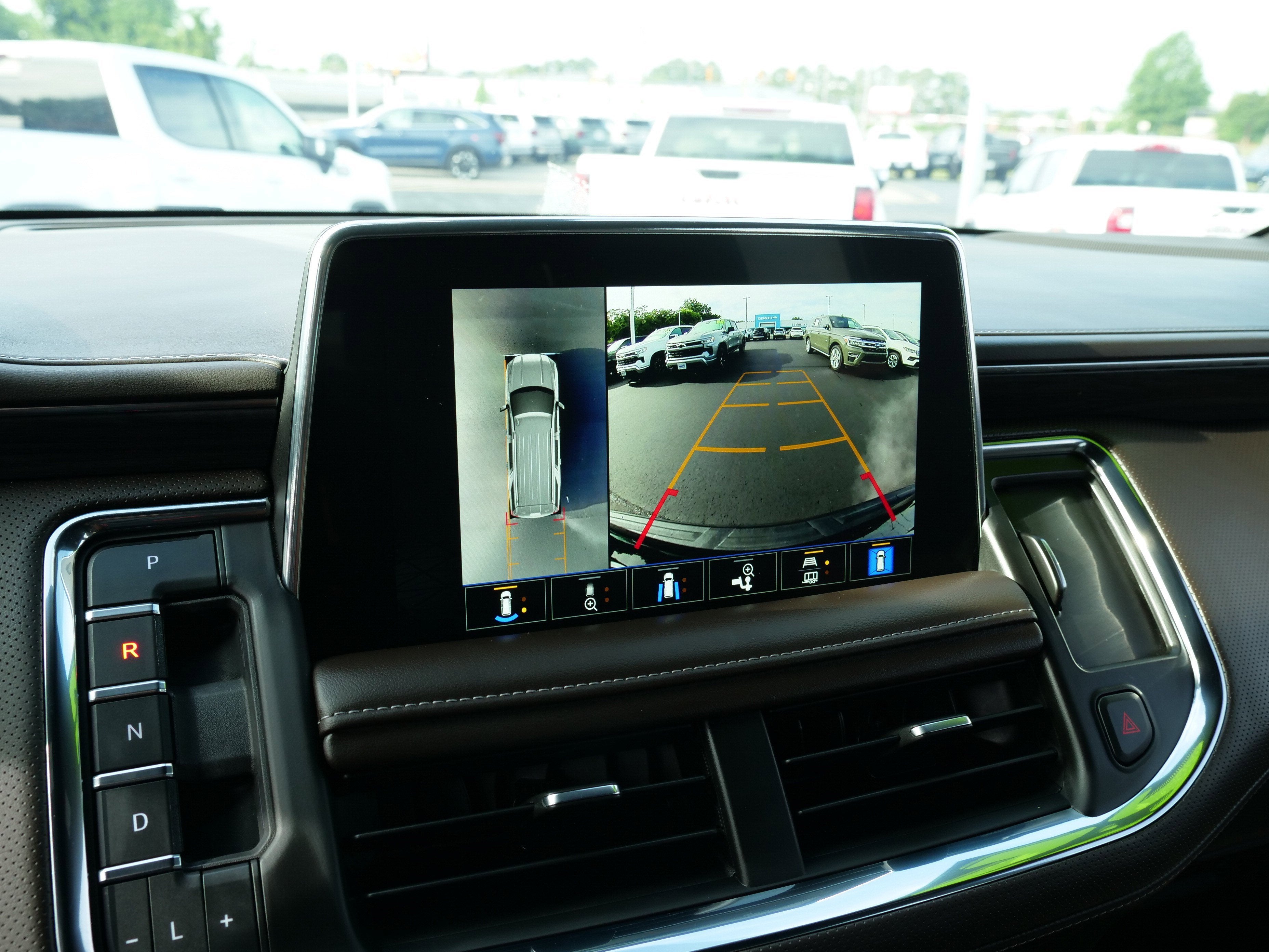 2022 GMC Yukon XL SLT