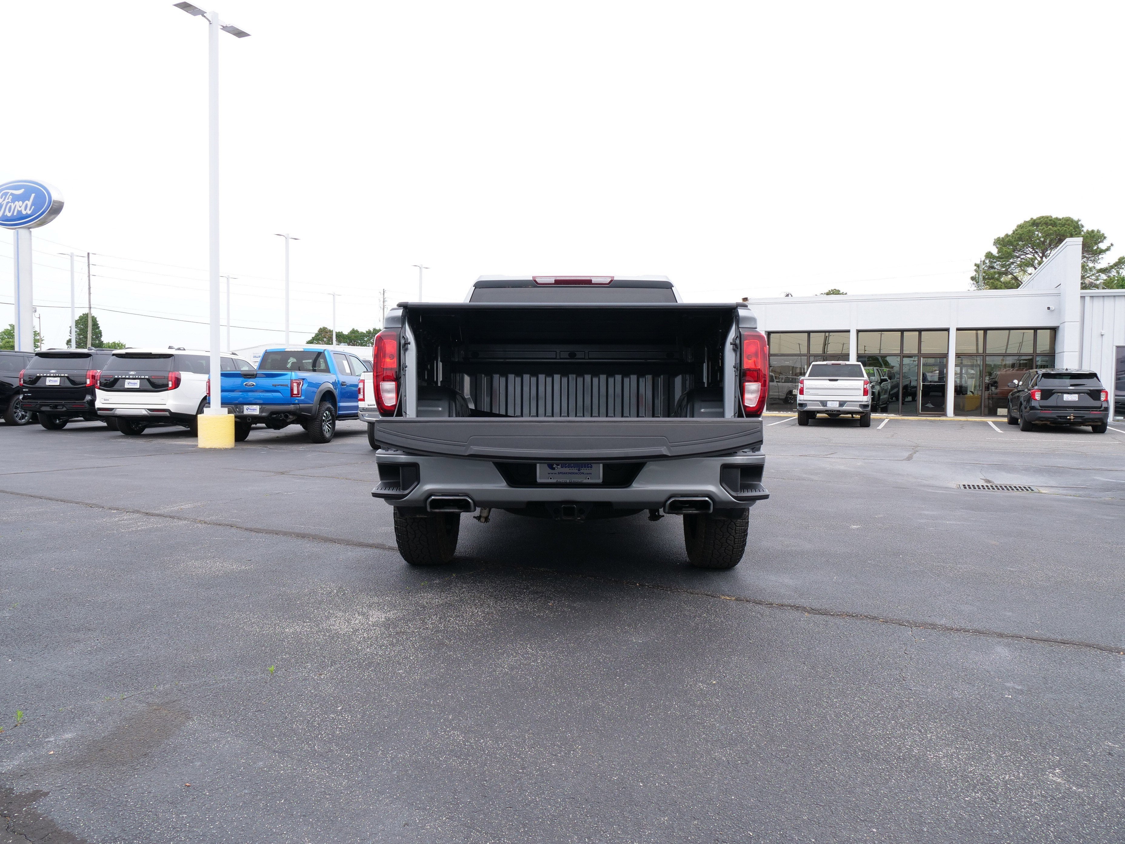 2024 GMC Sierra 1500 Elevation