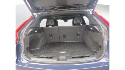 2025 Cadillac XT4 FWD Premium Luxury