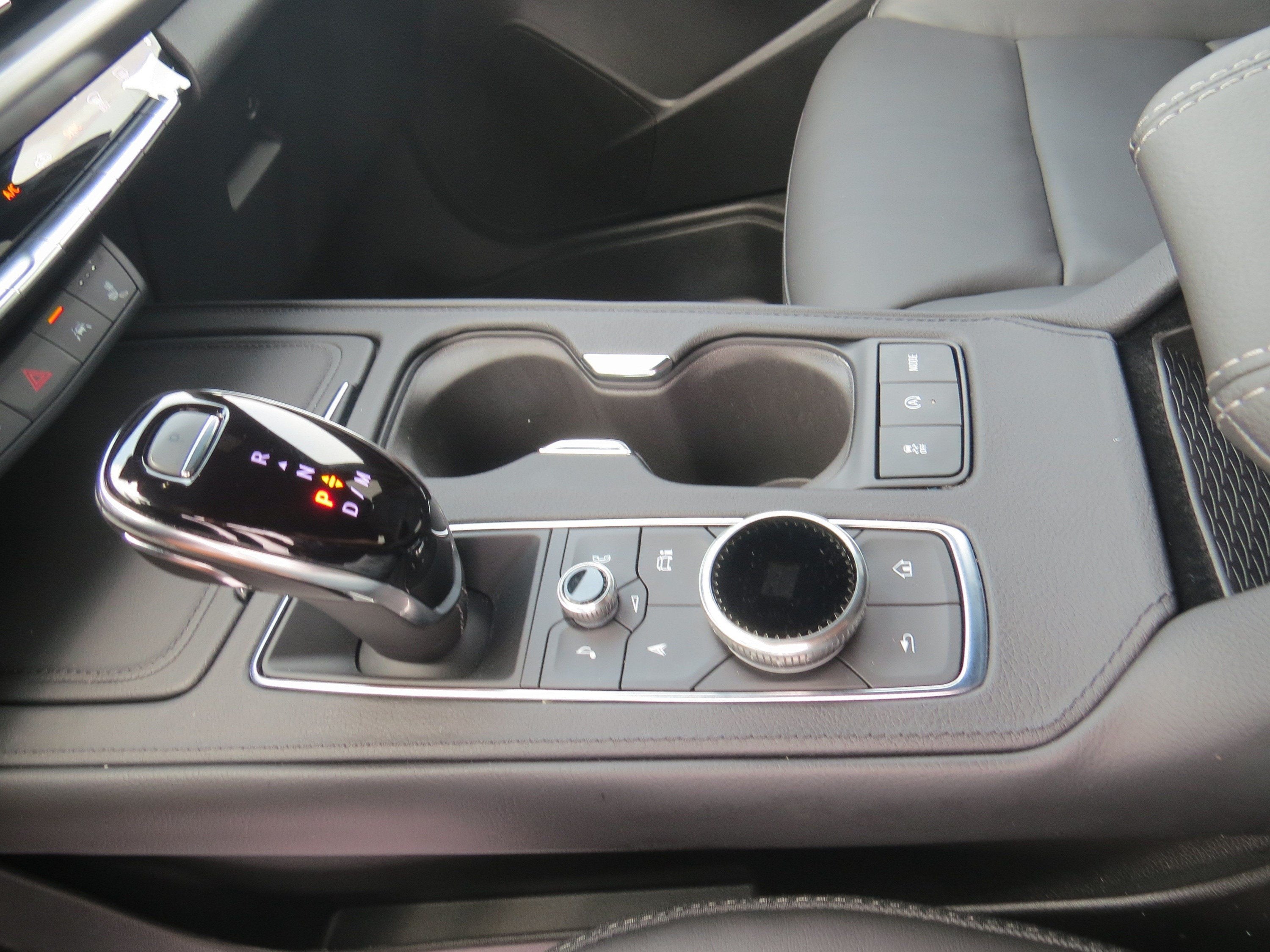 2025 Cadillac XT4 FWD Premium Luxury