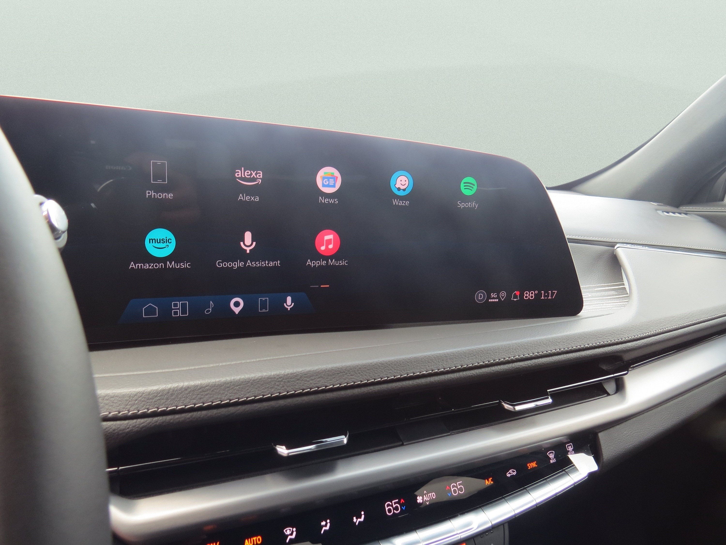 2025 Cadillac XT4 FWD Premium Luxury