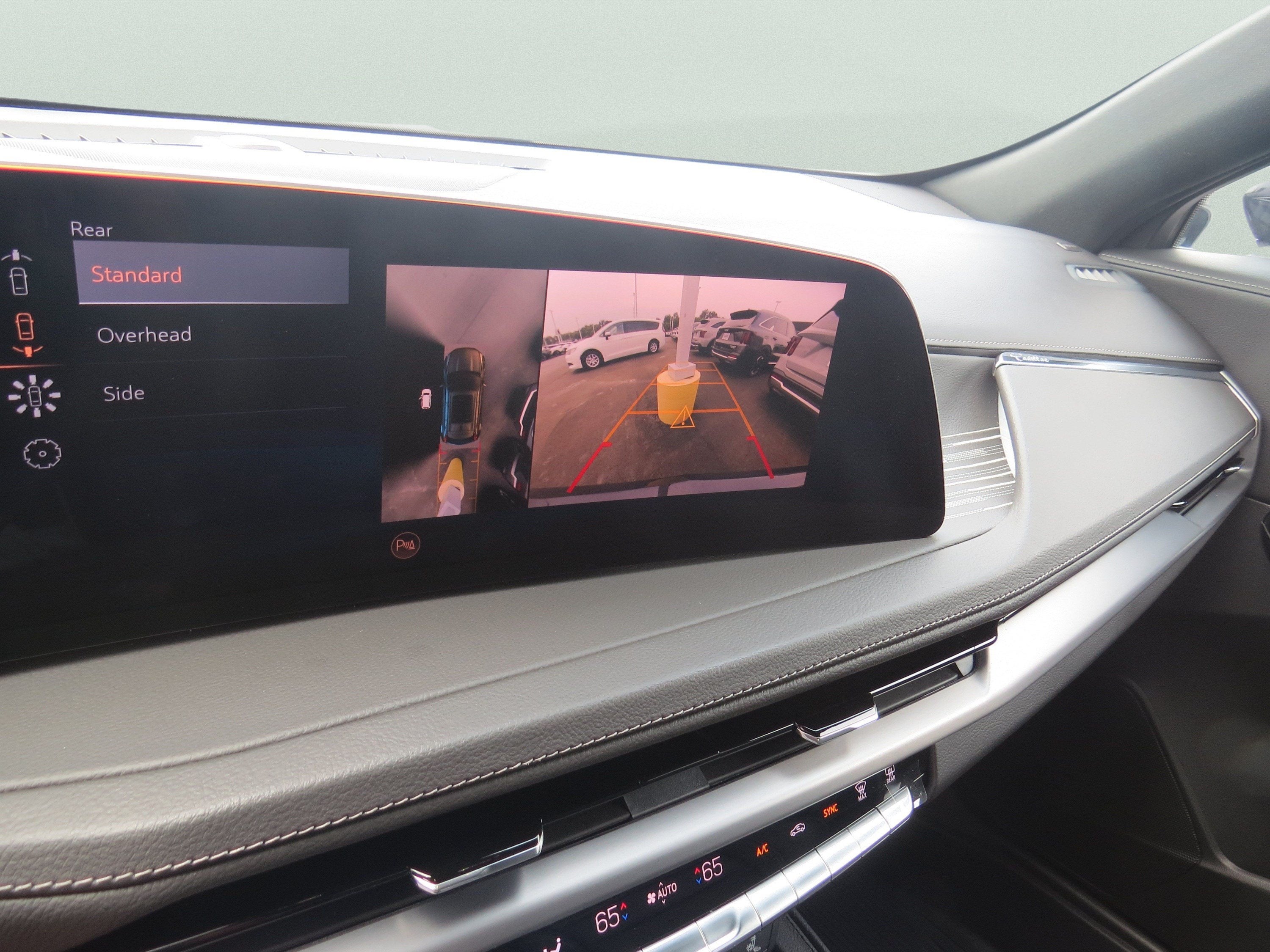 2025 Cadillac XT4 FWD Premium Luxury