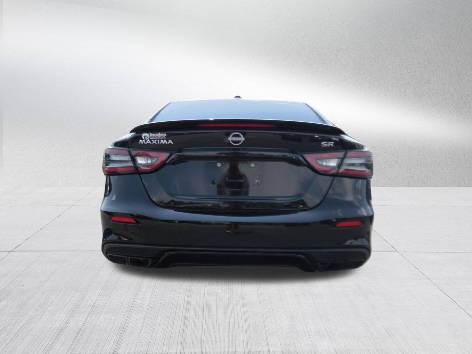 2023 Nissan Maxima SR