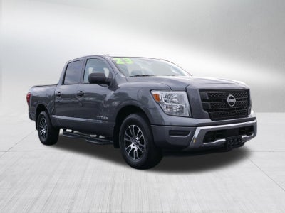 2023 Nissan Titan SV