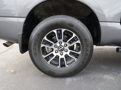 2023 Nissan Titan SV