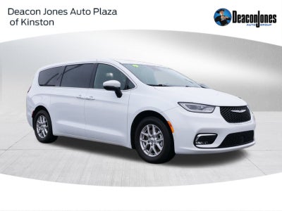 2023 Chrysler Pacifica Touring