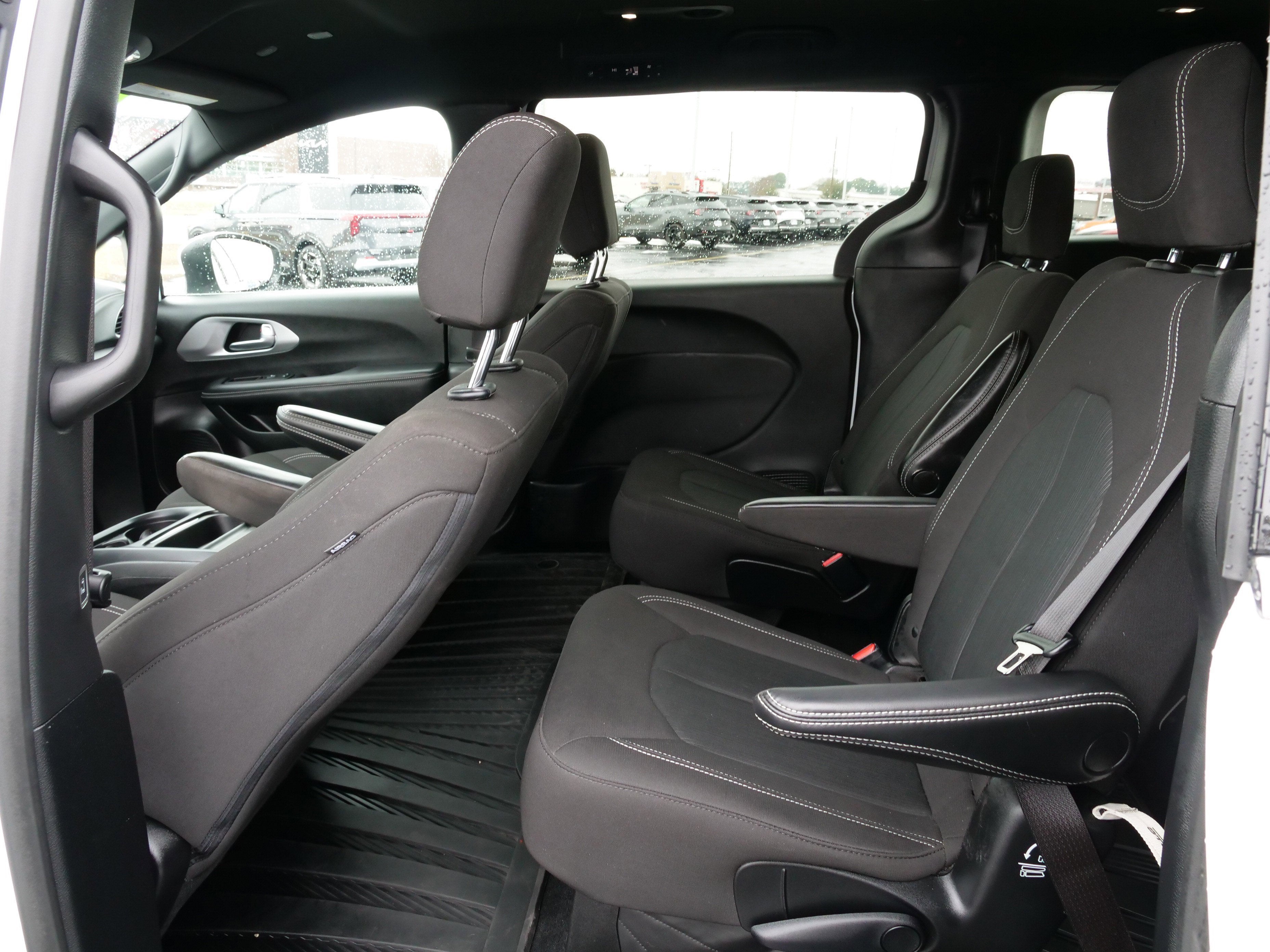 2023 Chrysler Pacifica Touring