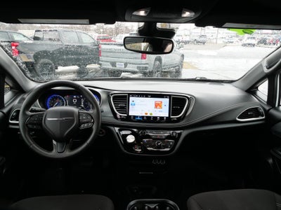 2023 Chrysler Pacifica Touring
