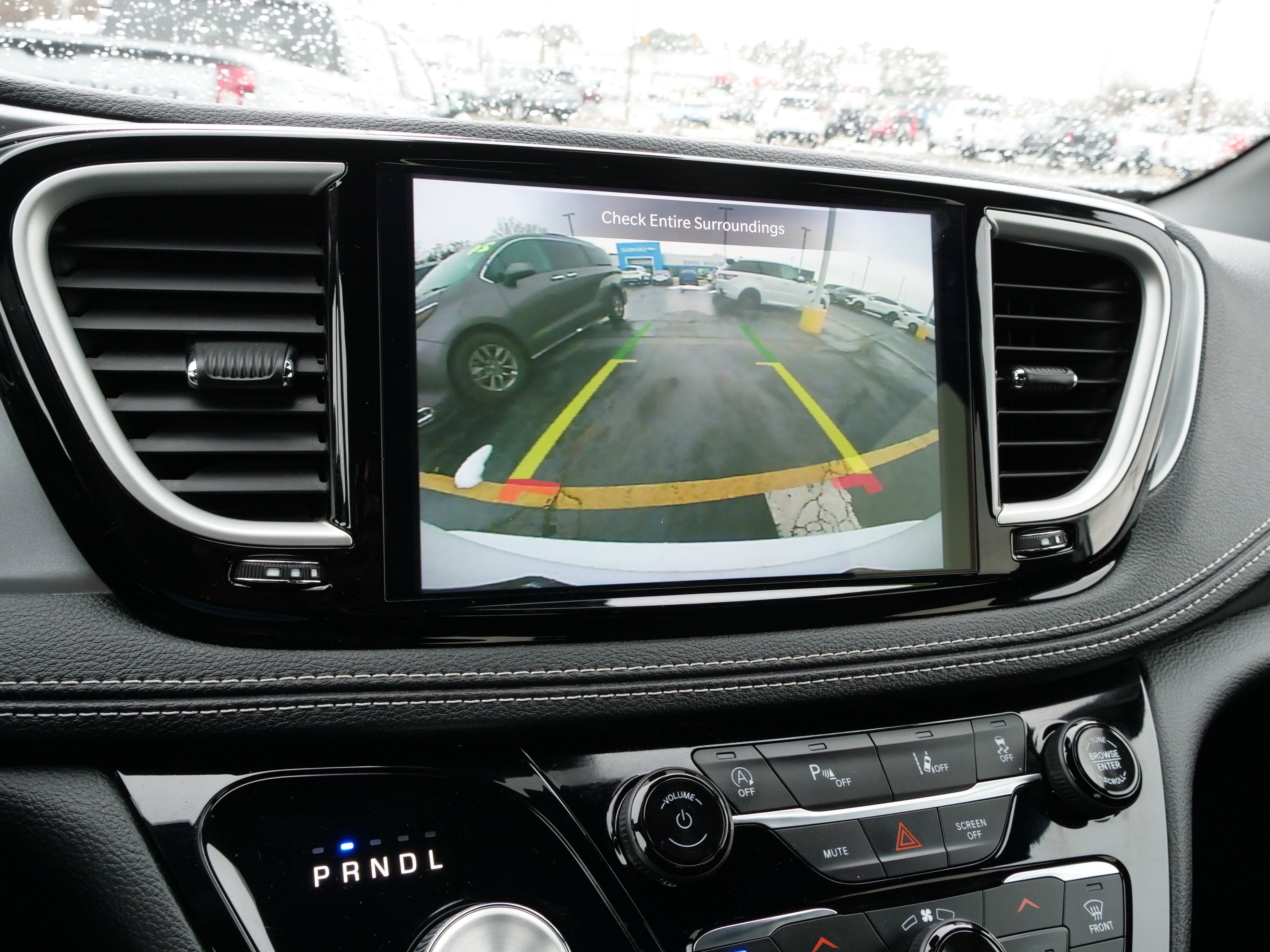 2023 Chrysler Pacifica Touring