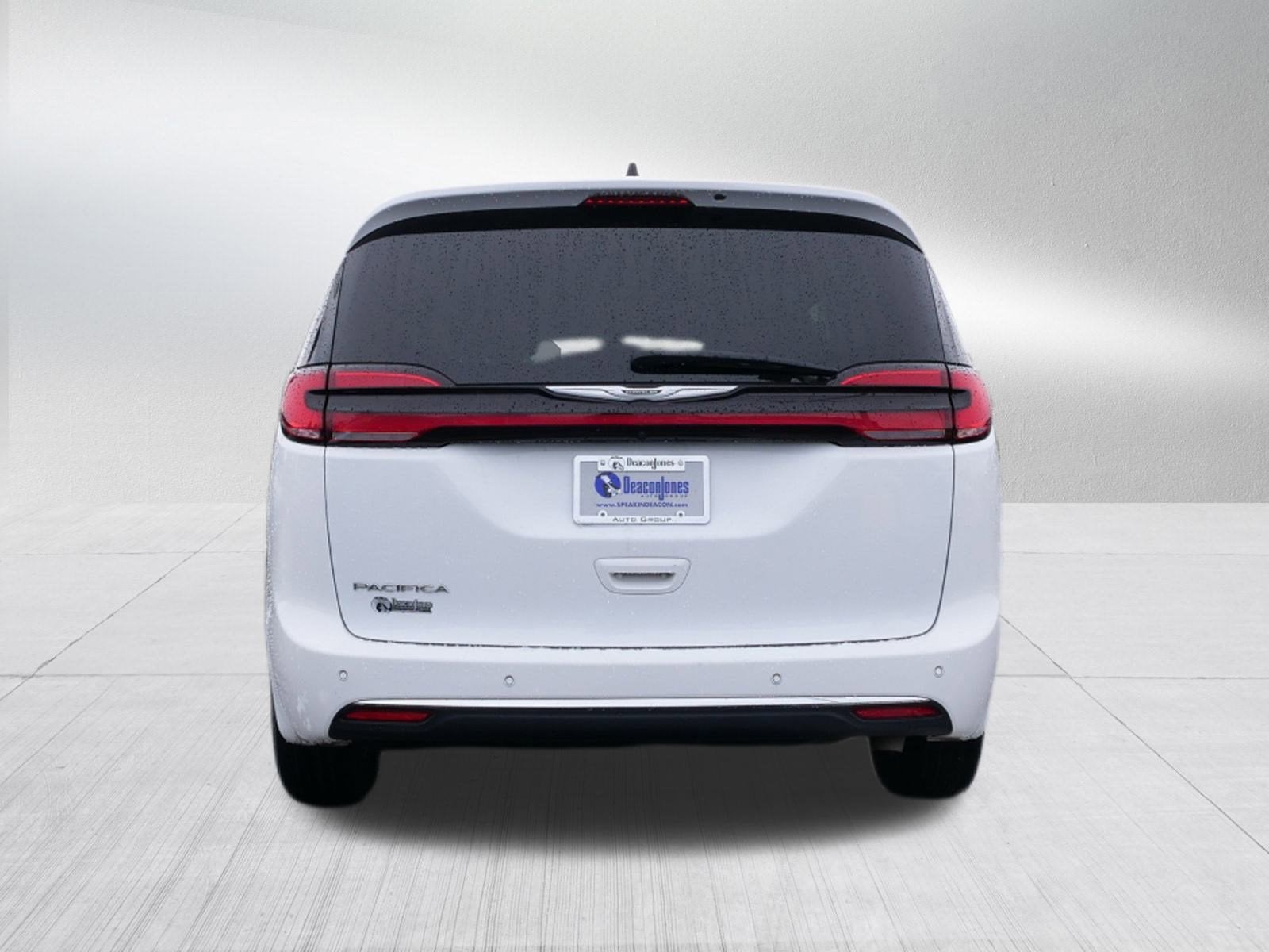 2023 Chrysler Pacifica Touring