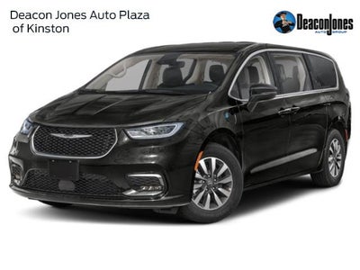 2024 Chrysler Pacifica Hybrid S Appearance Pkg