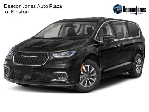 2024 Chrysler Pacifica Hybrid S Appearance Pkg