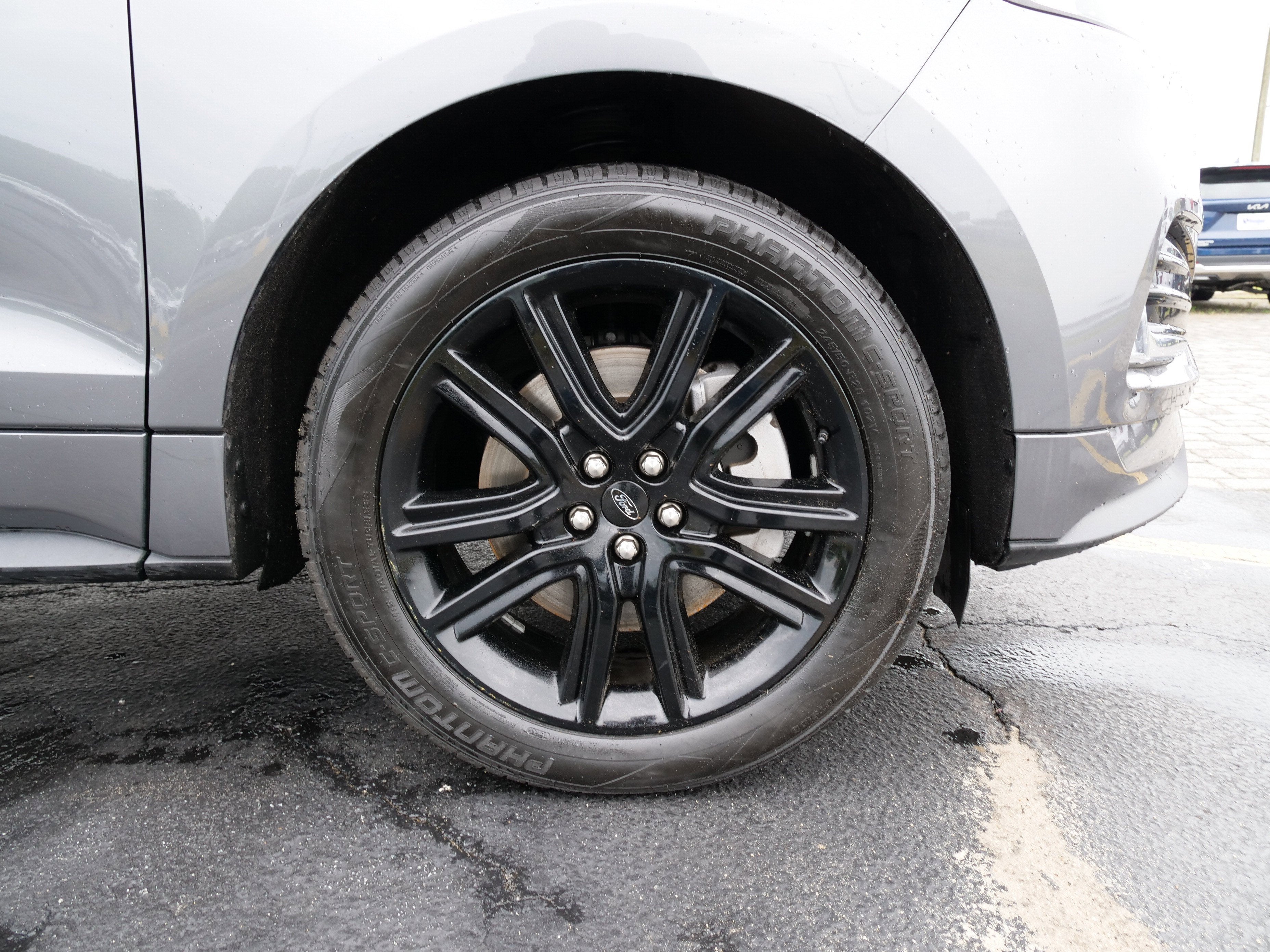 2023 Ford Edge Base