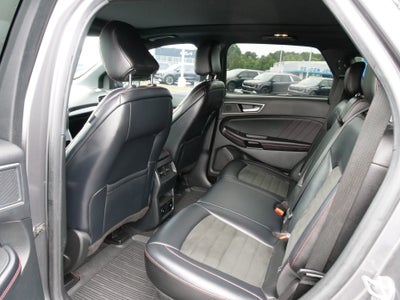 2023 Ford Edge Base