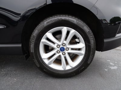 2020 Ford Edge Base