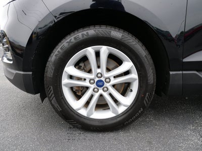 2020 Ford Edge Base