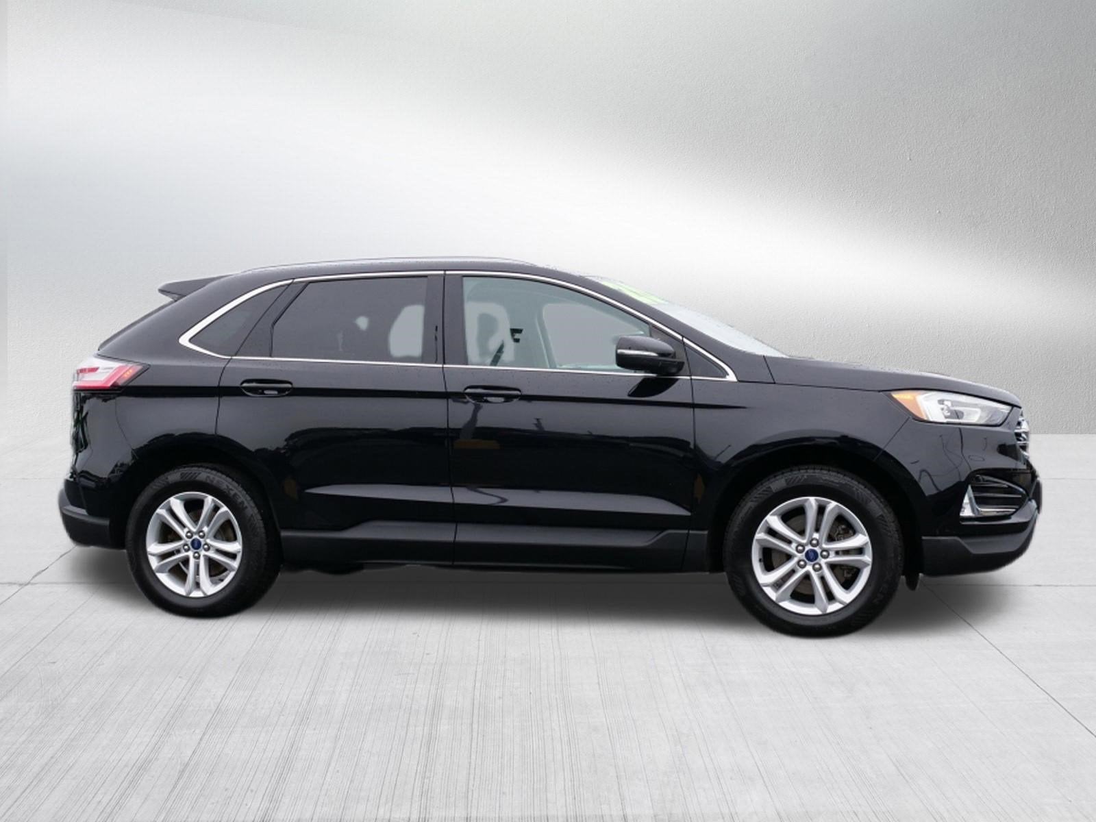 2020 Ford Edge Base