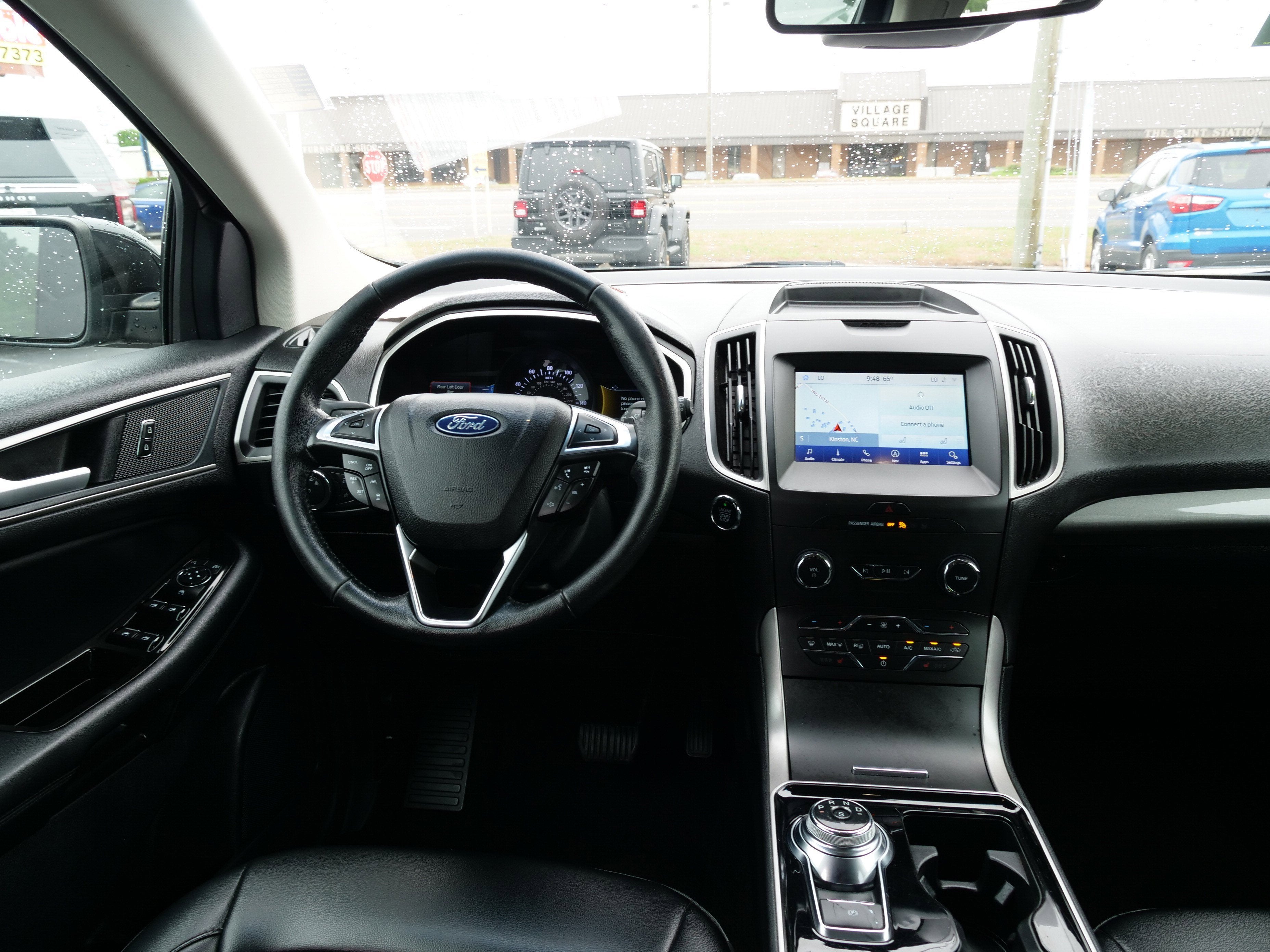 2020 Ford Edge Base