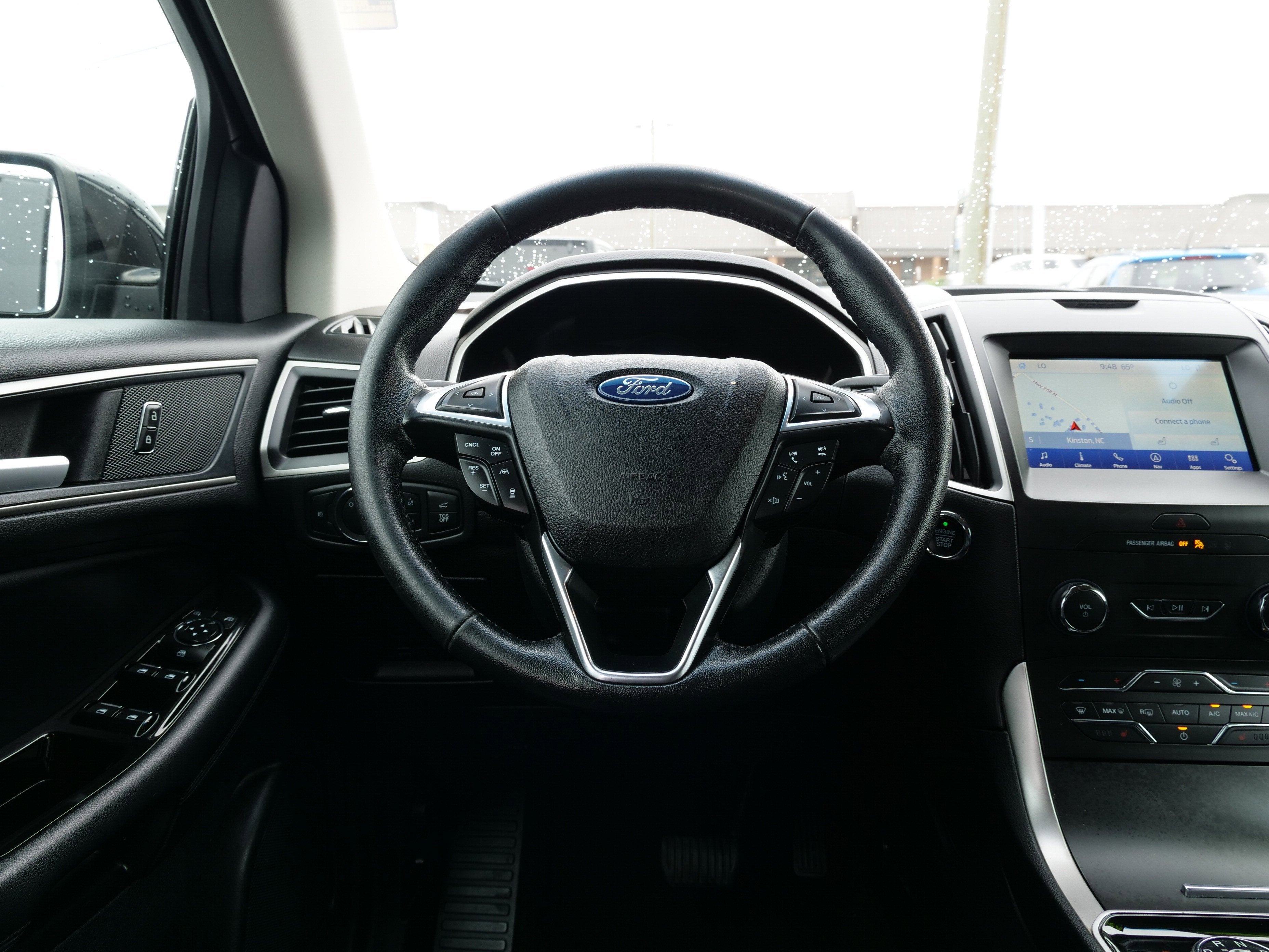 2020 Ford Edge Base