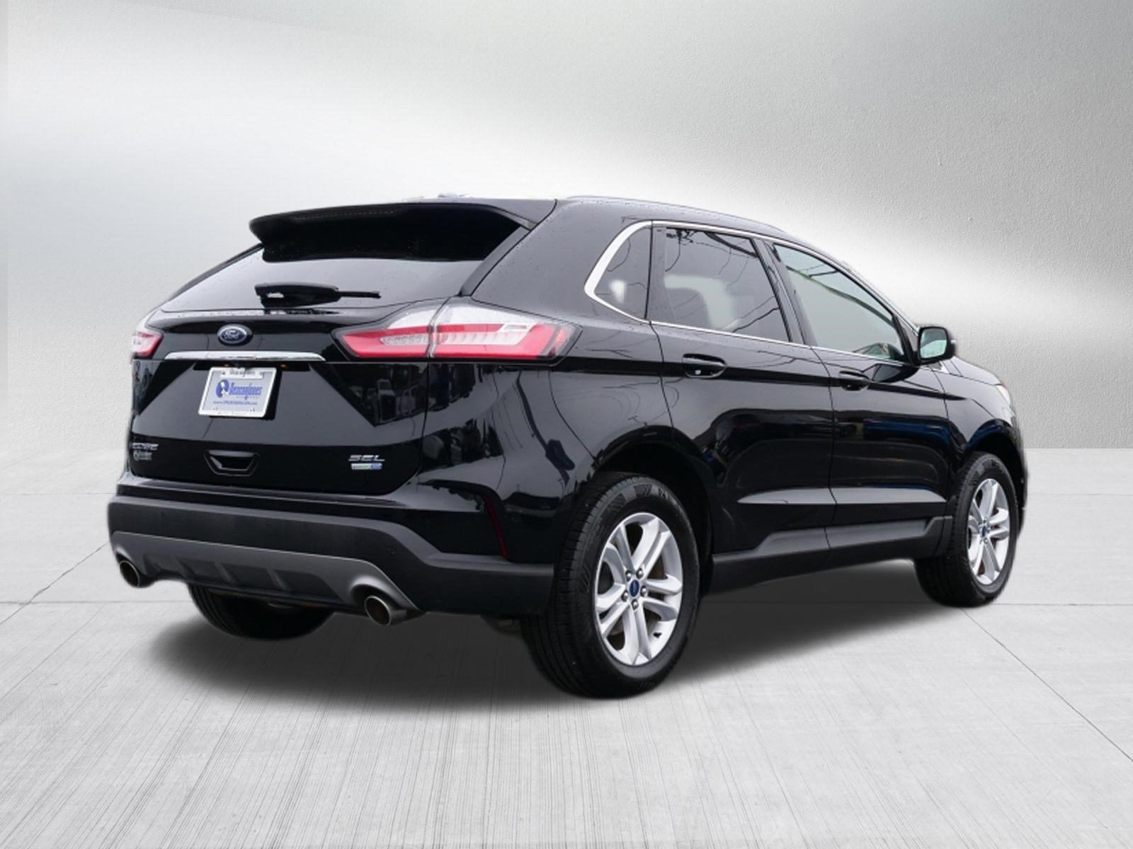 2020 Ford Edge Base