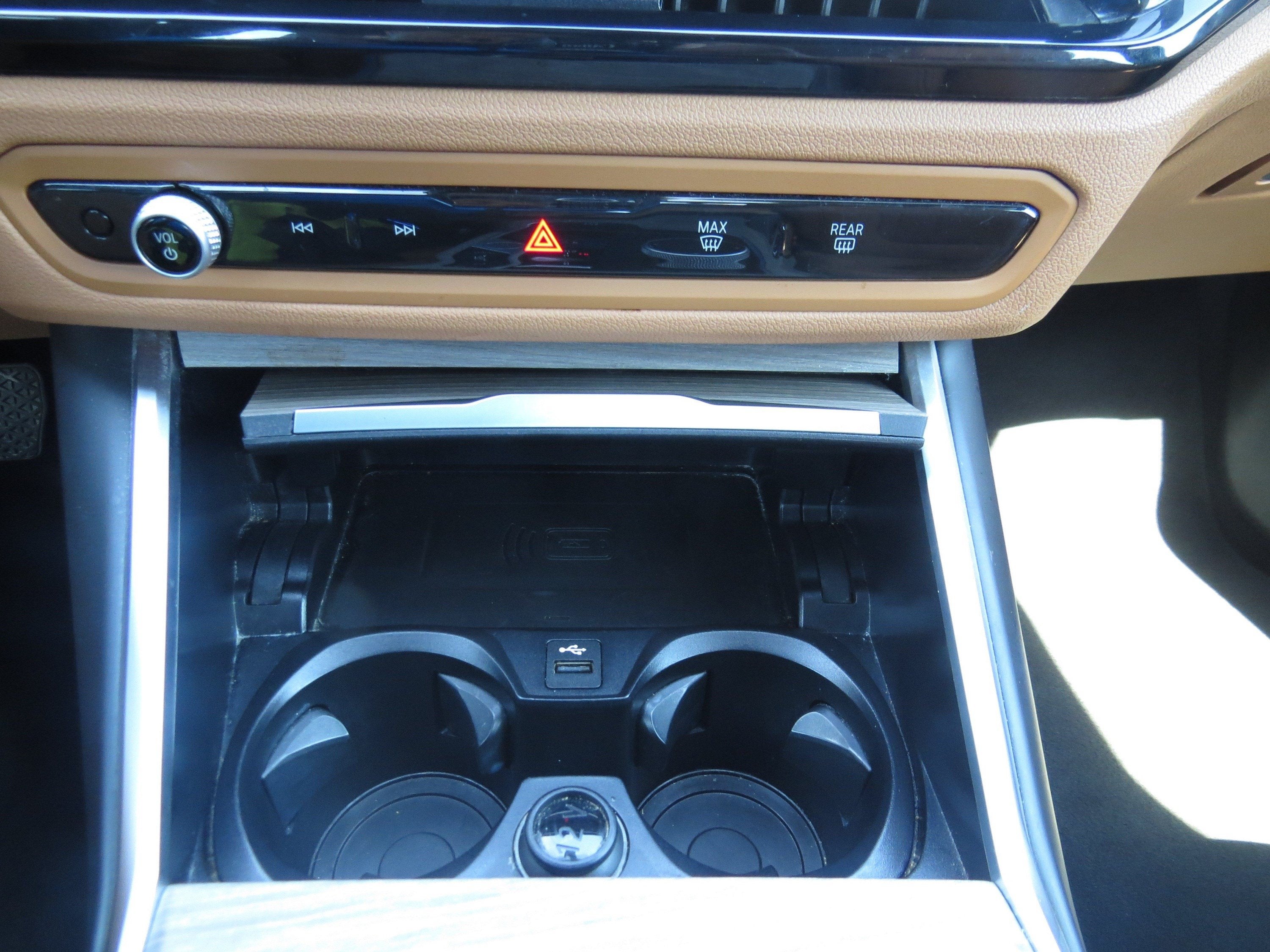 2025 BMW 3 Series 330i