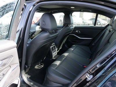 2025 BMW 3 Series 330i
