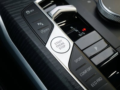 2025 BMW 3 Series 330i