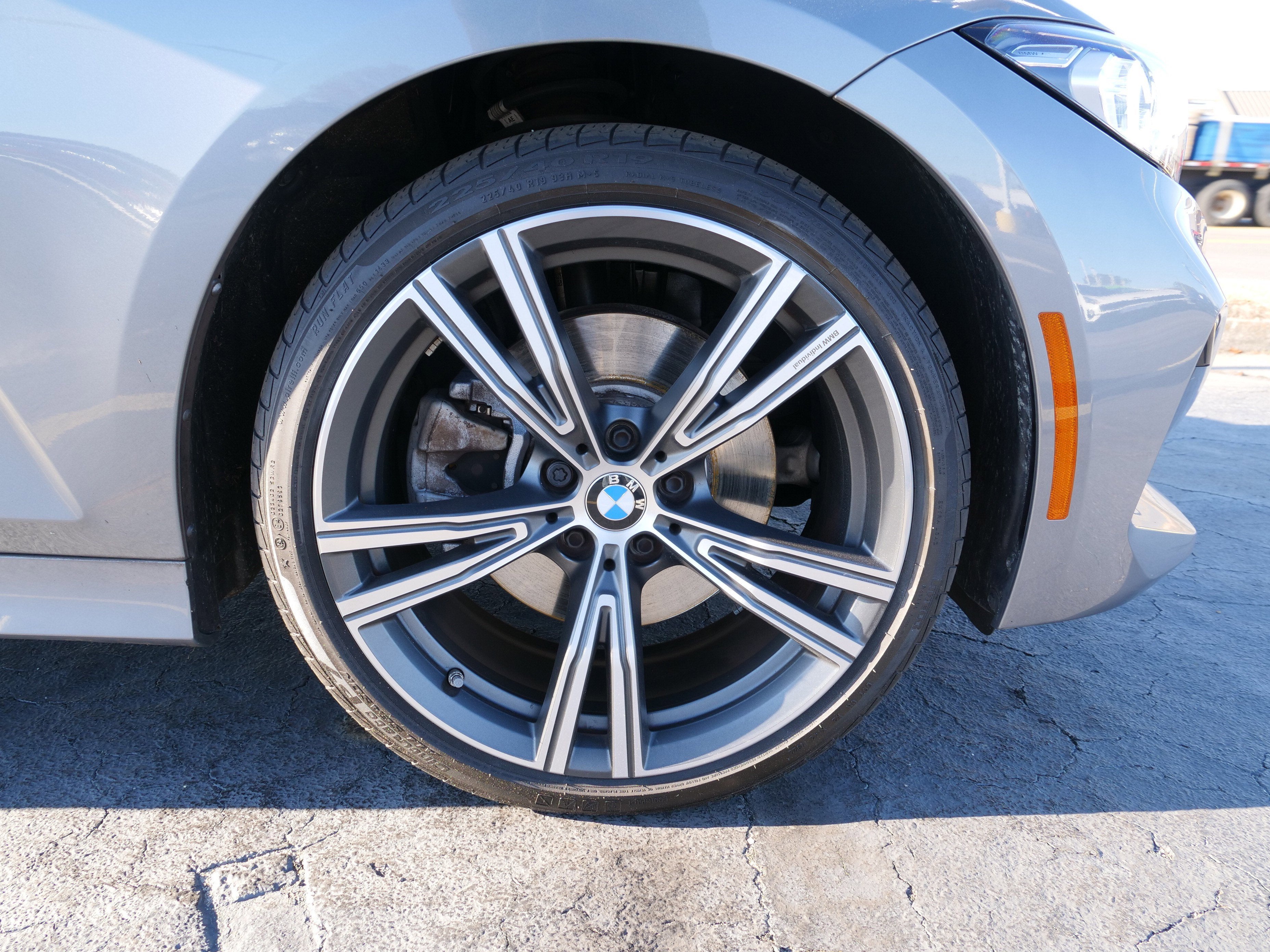 2023 BMW 3 Series 330i