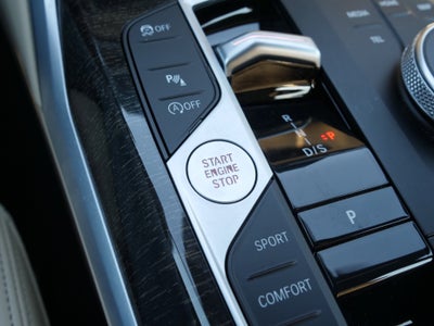 2023 BMW 3 Series 330i