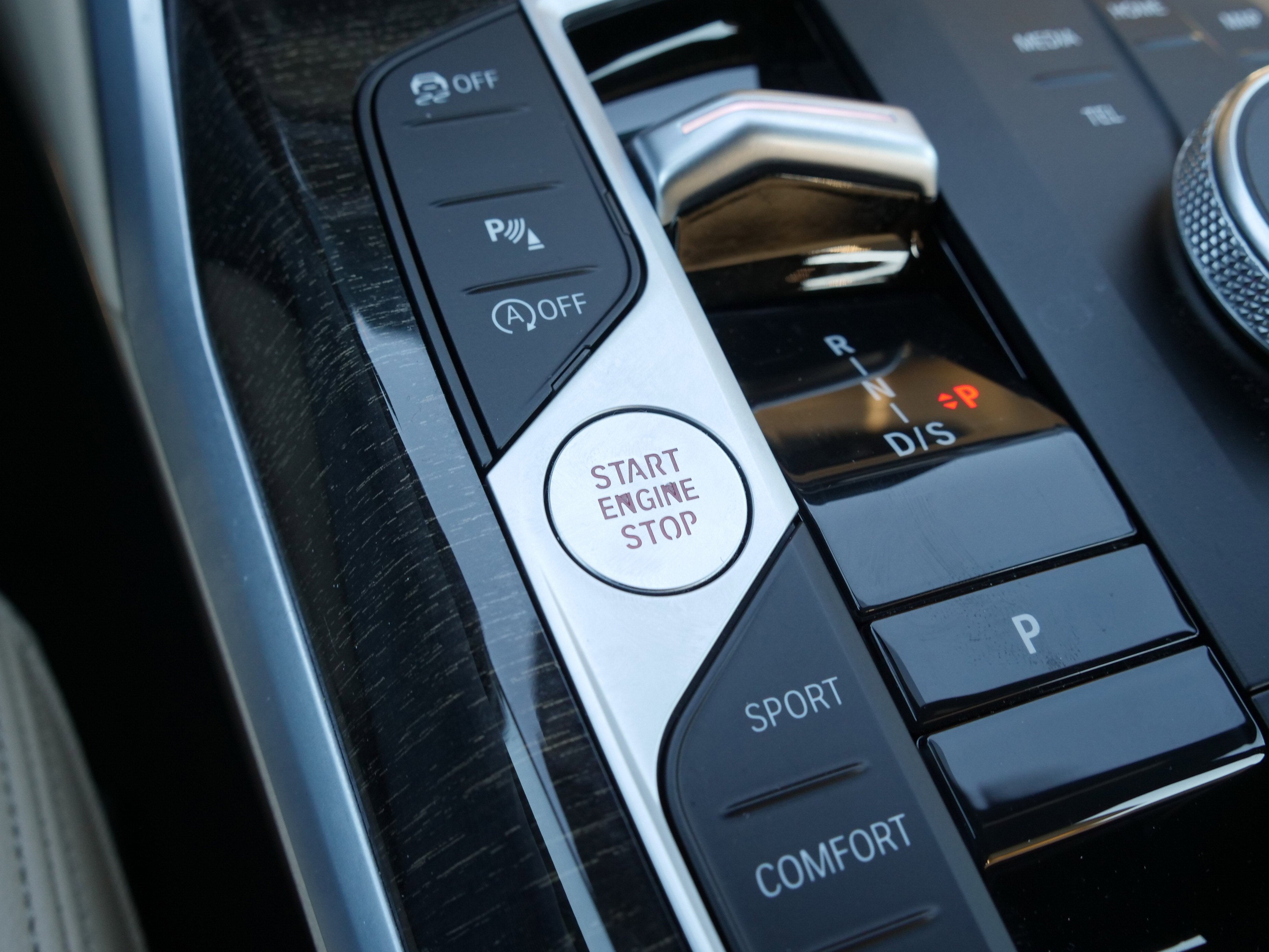 2023 BMW 3 Series 330i