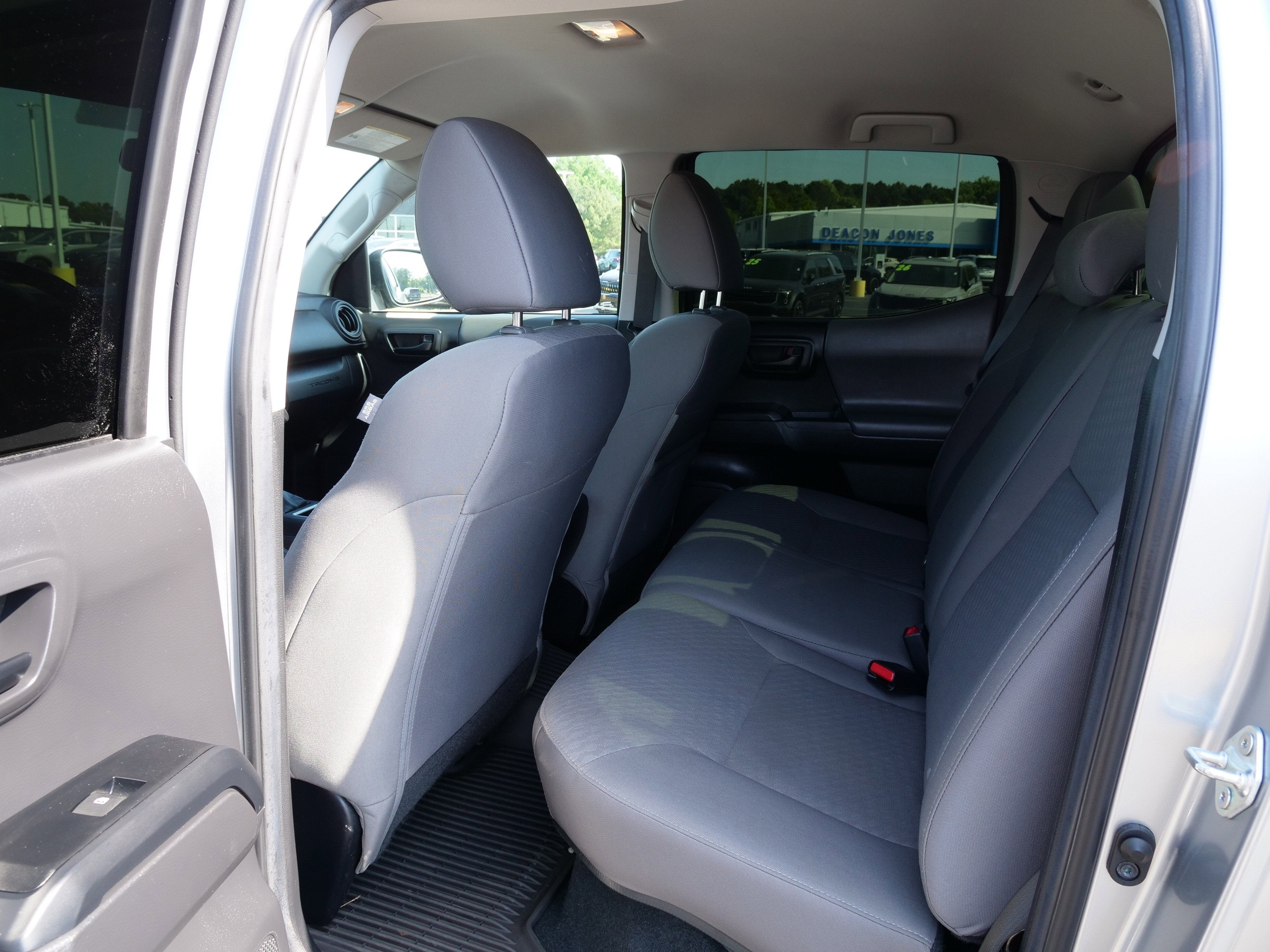 2022 Toyota Tacoma 4WD SR